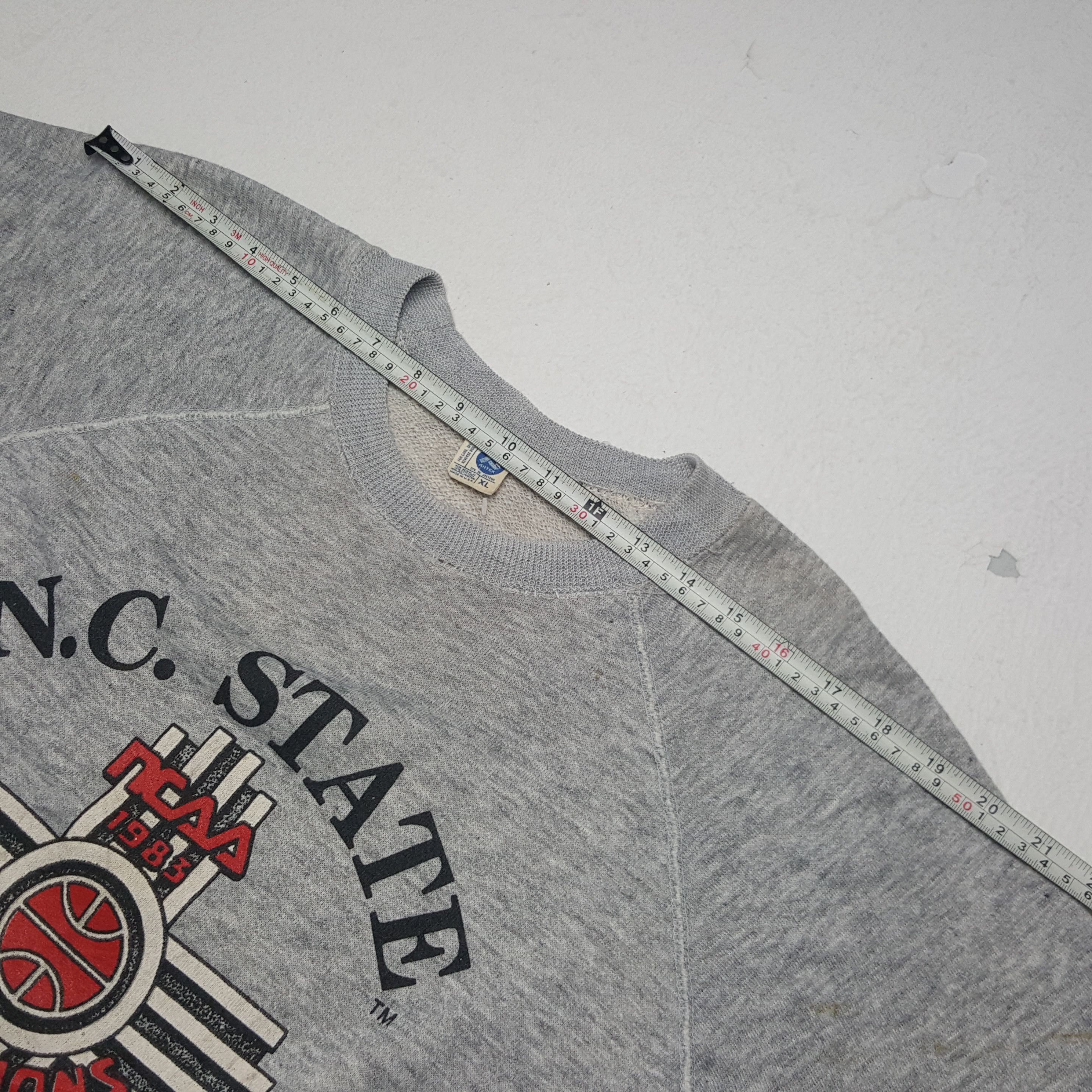 Champion × NCAA × Vintage Vintage N.C. State Wolfpack American Sports Sweatshirt Size US M / EU 48-50 / 2 - 5 Thumbnail
