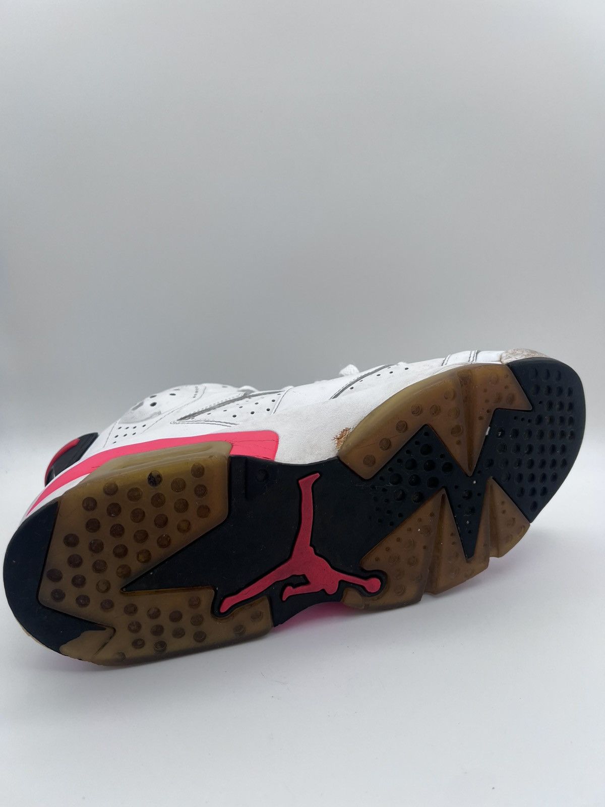 Jordan Brand Nike Air Jordan Retro 6 Men's Size 10.5 White Red Infrared Size US 10.5 / EU 43-44 - 10 Thumbnail