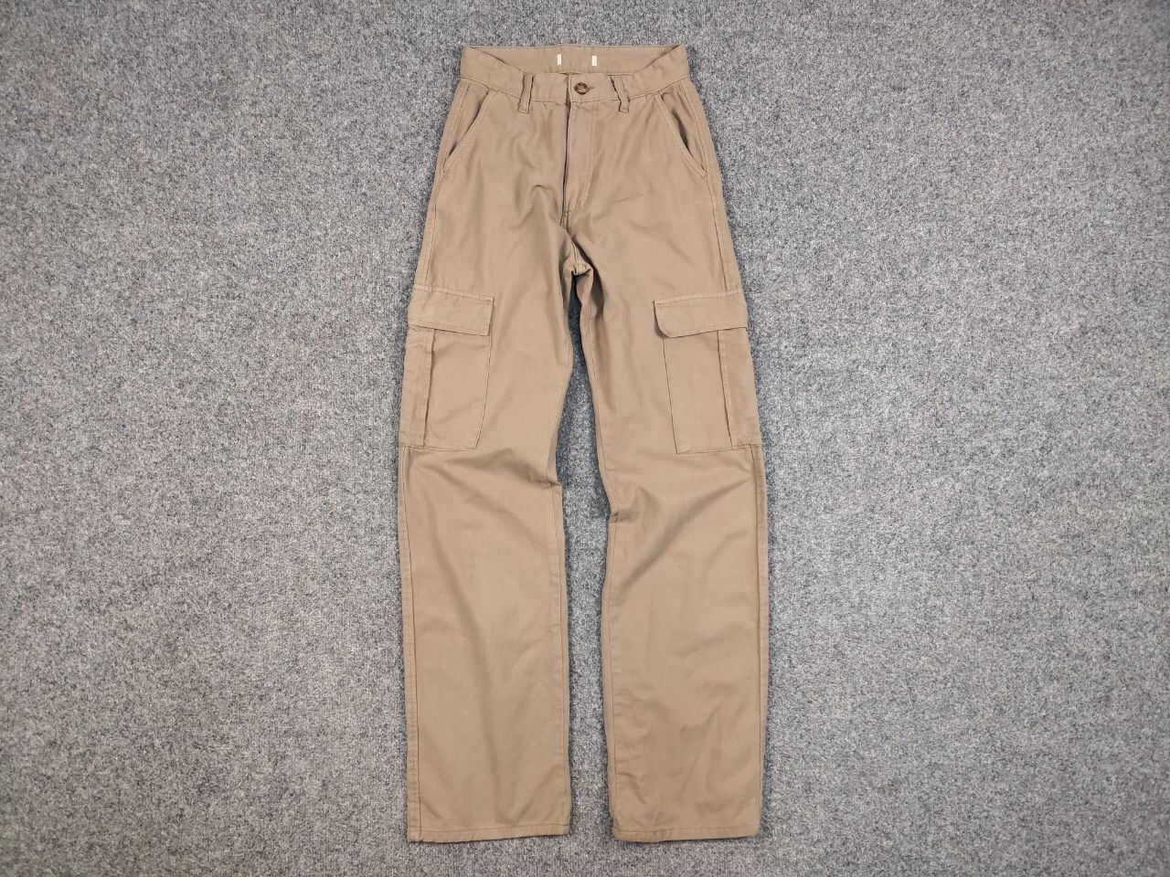 Japanese Brand Vintage 90's Japanese Baggy Beige Cargo Pants Y2K Hype Style Size US 29 - 10 Thumbnail