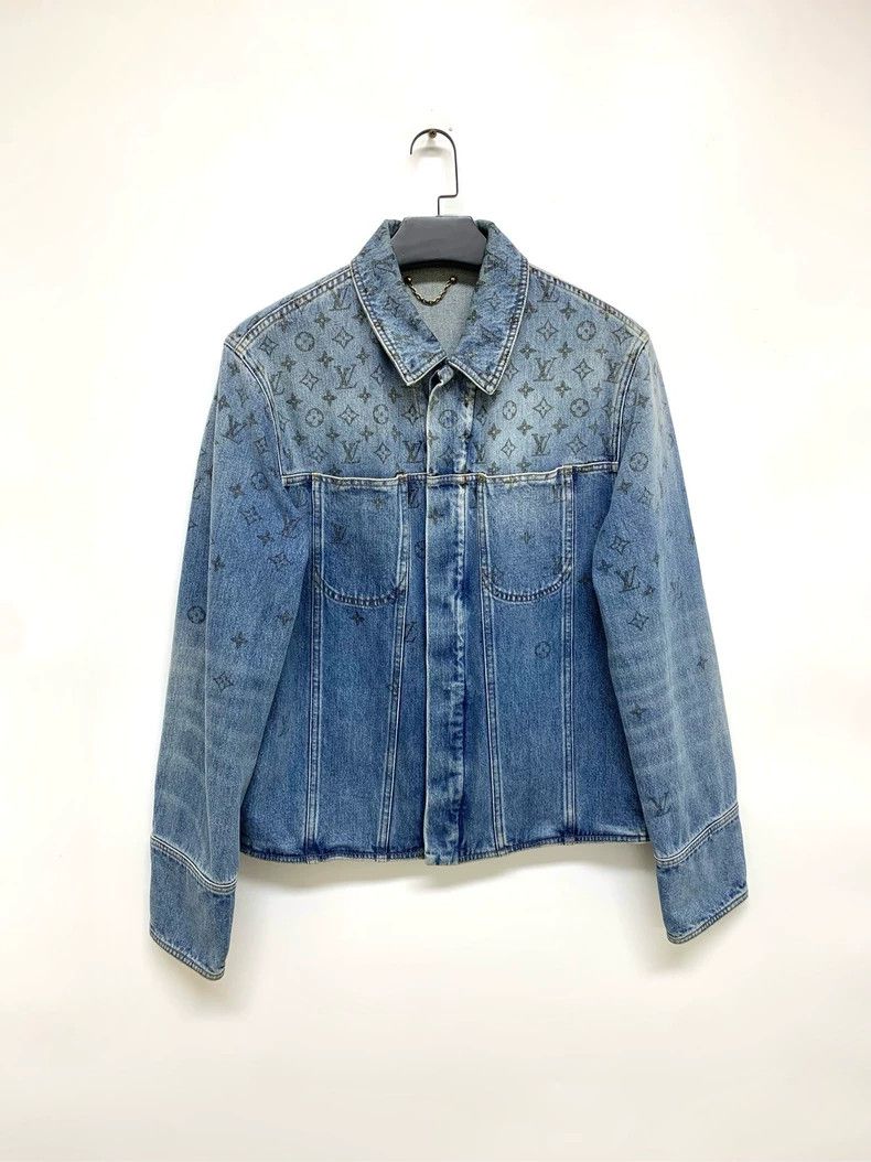 Louis Vuitton Louis Vuitton Gradient full-print denim jacket 2501-Nextarr Size US L / EU 52-54 / 3 - 1 Thumbnail