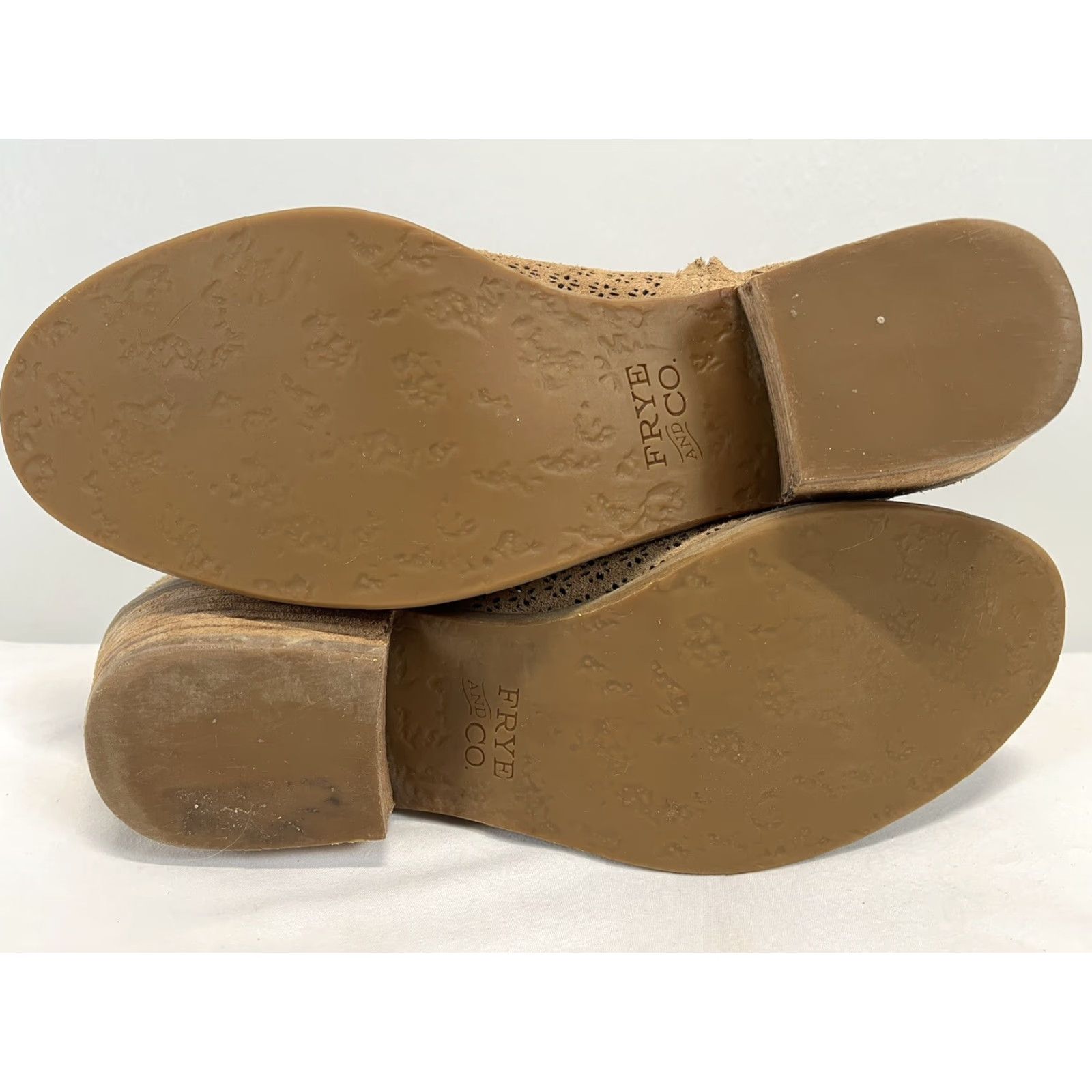 Frye VINTAGE Frye & Co Caden Bootie Boots Suede Ankle Brown Women 9.5 Shoes Size US 9.5 GUC Size US 9.5 / IT 39.5 - 5 Thumbnail