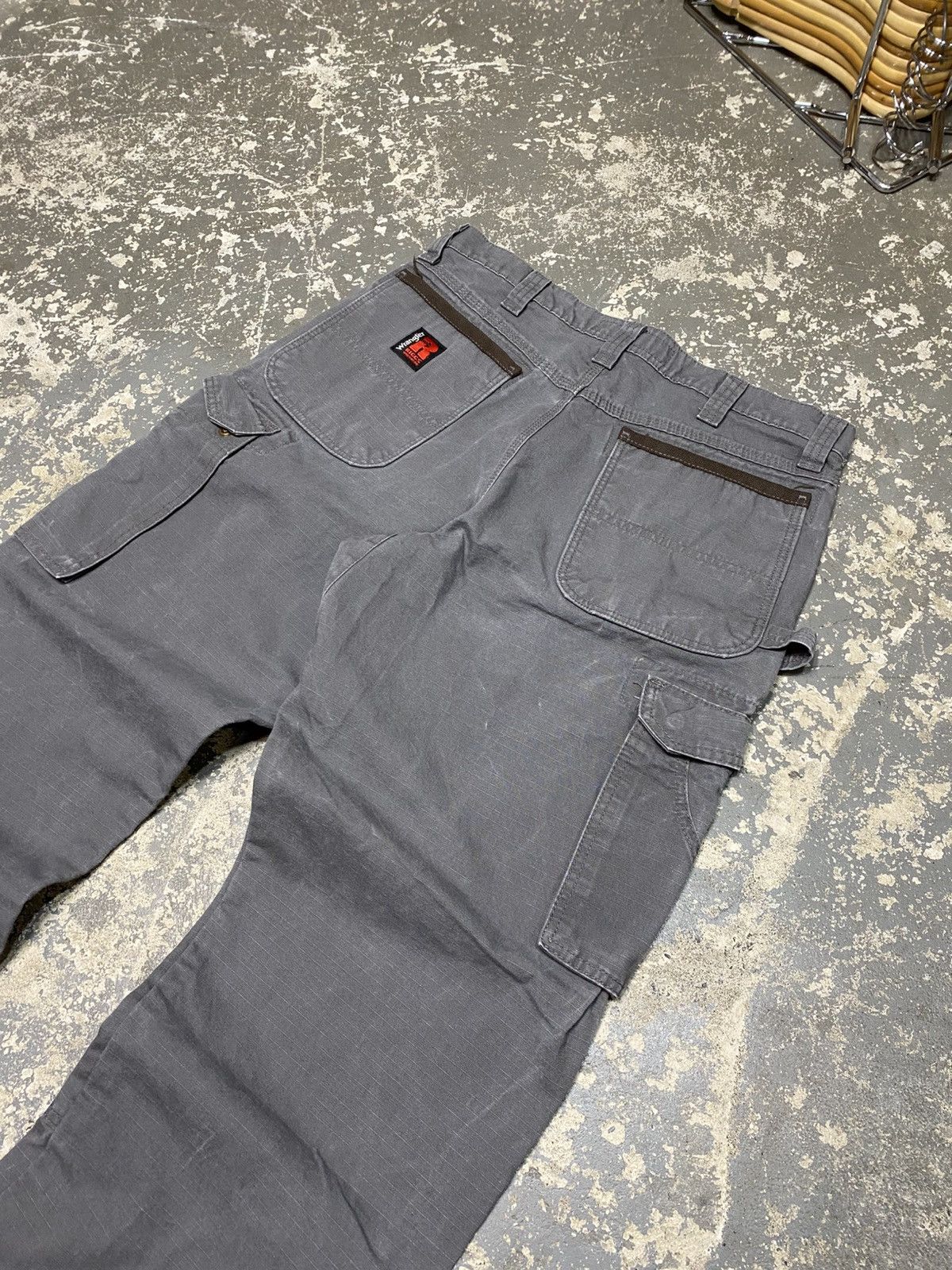 Carhartt × Dickies × Vintage Vintage Wrangler Riggs Carpenter Double Knee Baggy Fit Pants Size US 35 - 5 Thumbnail