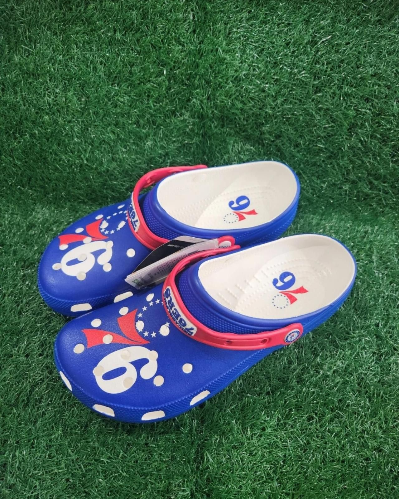 Crocs Crocs NBA 76ers clog NWT size 8 men's or 10 women's Size US 8 / EU 41 - 3 Thumbnail