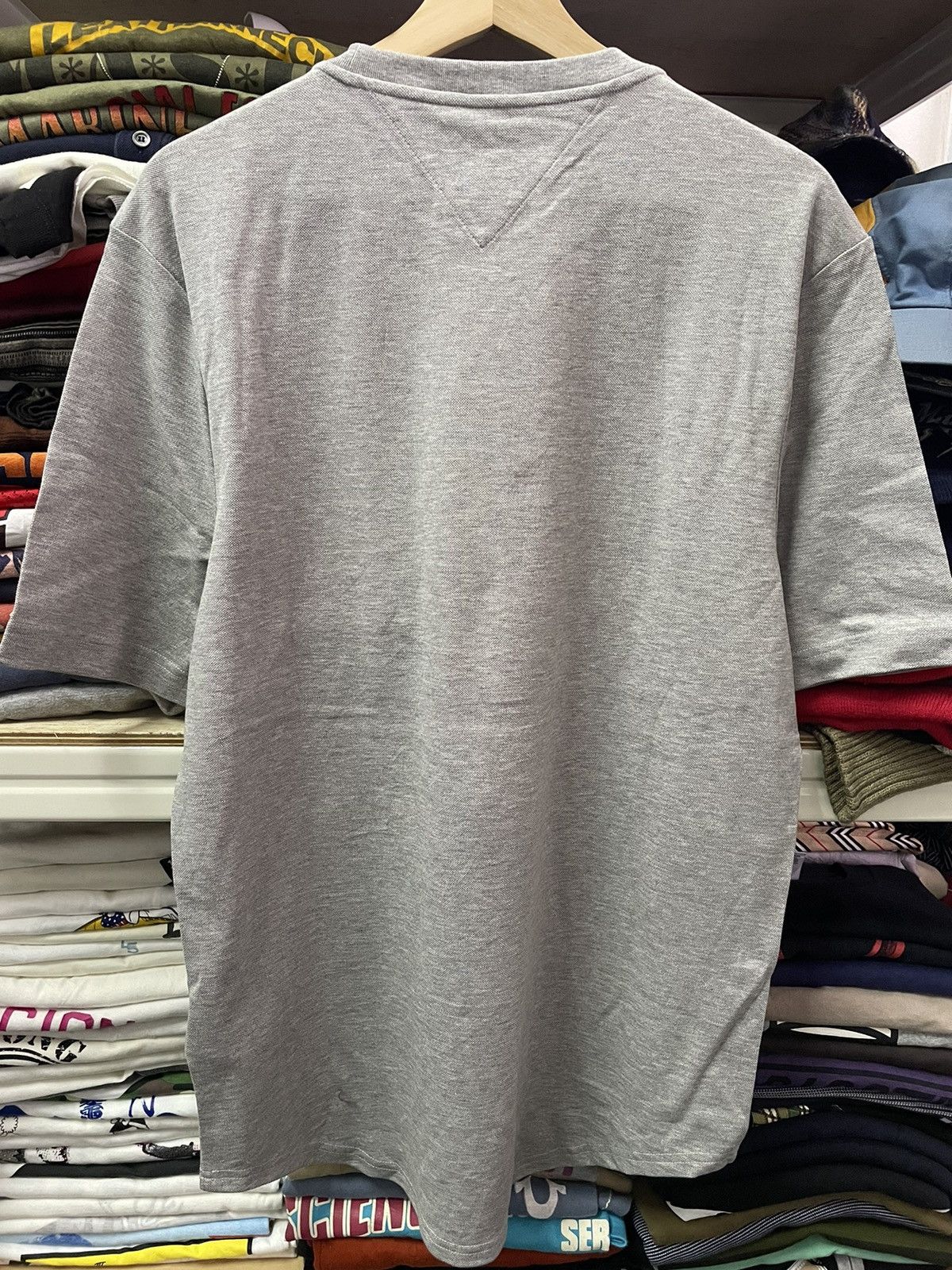 Tommy Hilfiger Vintage Tommy Hilfiger New With Tag Shirt Size US L / EU 52-54 / 3 - 3 Thumbnail