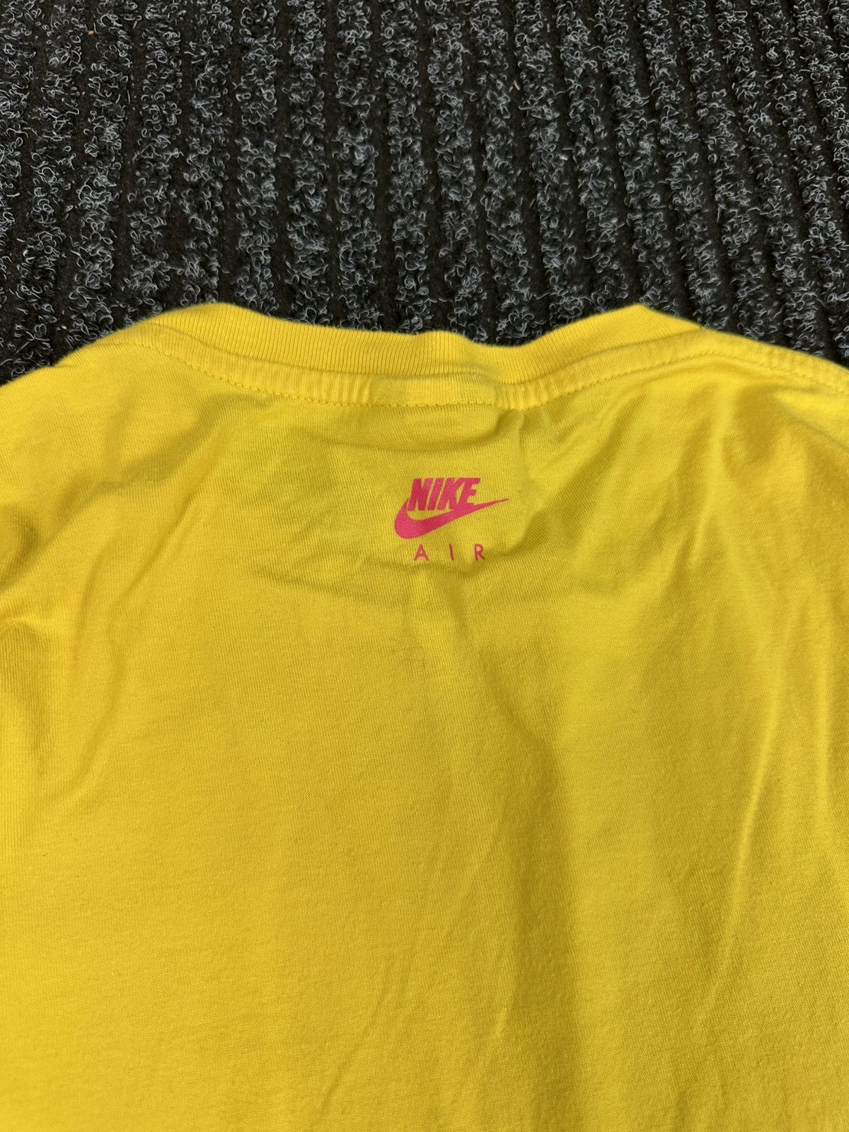 Nike Vintage Y2K Nike AIR 3D logo Streetwear Yellow Tee T shirt Size US M / EU 48-50 / 2 - 4 Thumbnail