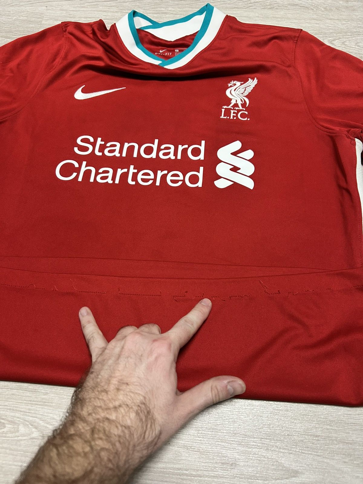 Nike Nike Soccer Jersey FC Liverpool 2020/21 away size M Size US M / EU 48-50 / 2 - 9 Thumbnail