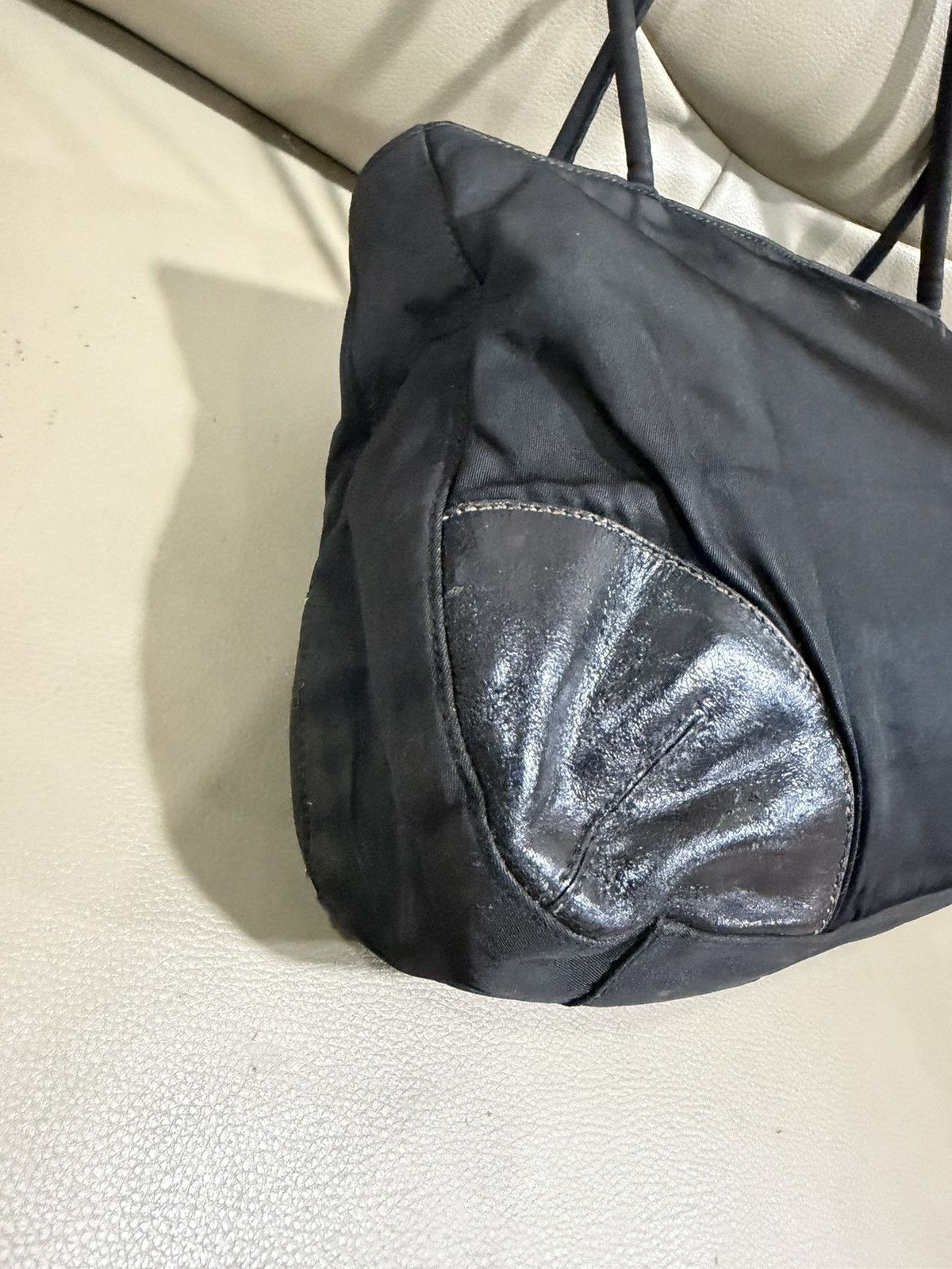 Prada Authentic Prada Tessuto Nyalon Shoulder Tote Bag Size ONE SIZE - 8 Thumbnail