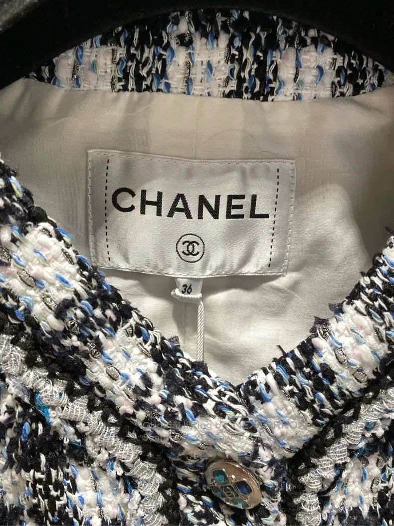 Chanel Chanel 23p blue and white plaid tweed jacket Size XS / US 0-2 / IT 36-38 - 2 Thumbnail