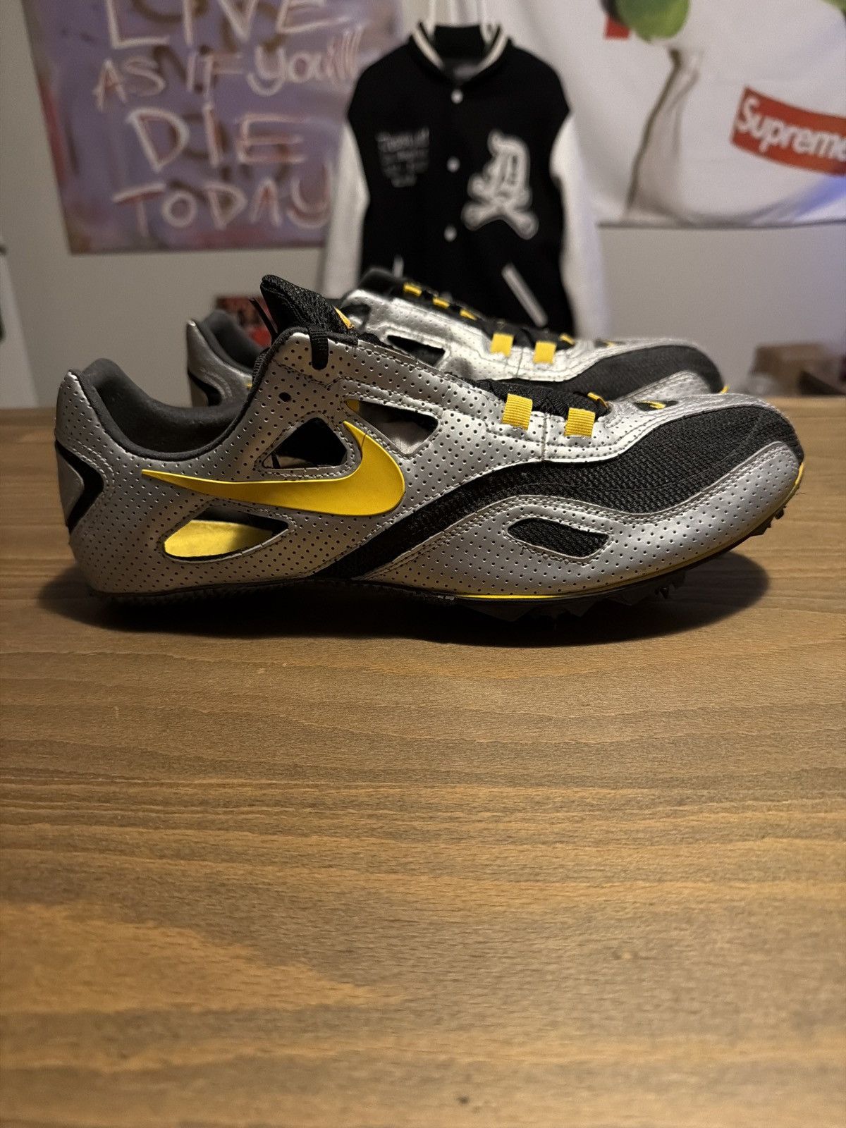 Nike Nike X Livestrong Track Cleats Size US 13 / EU 46 - 2 Thumbnail