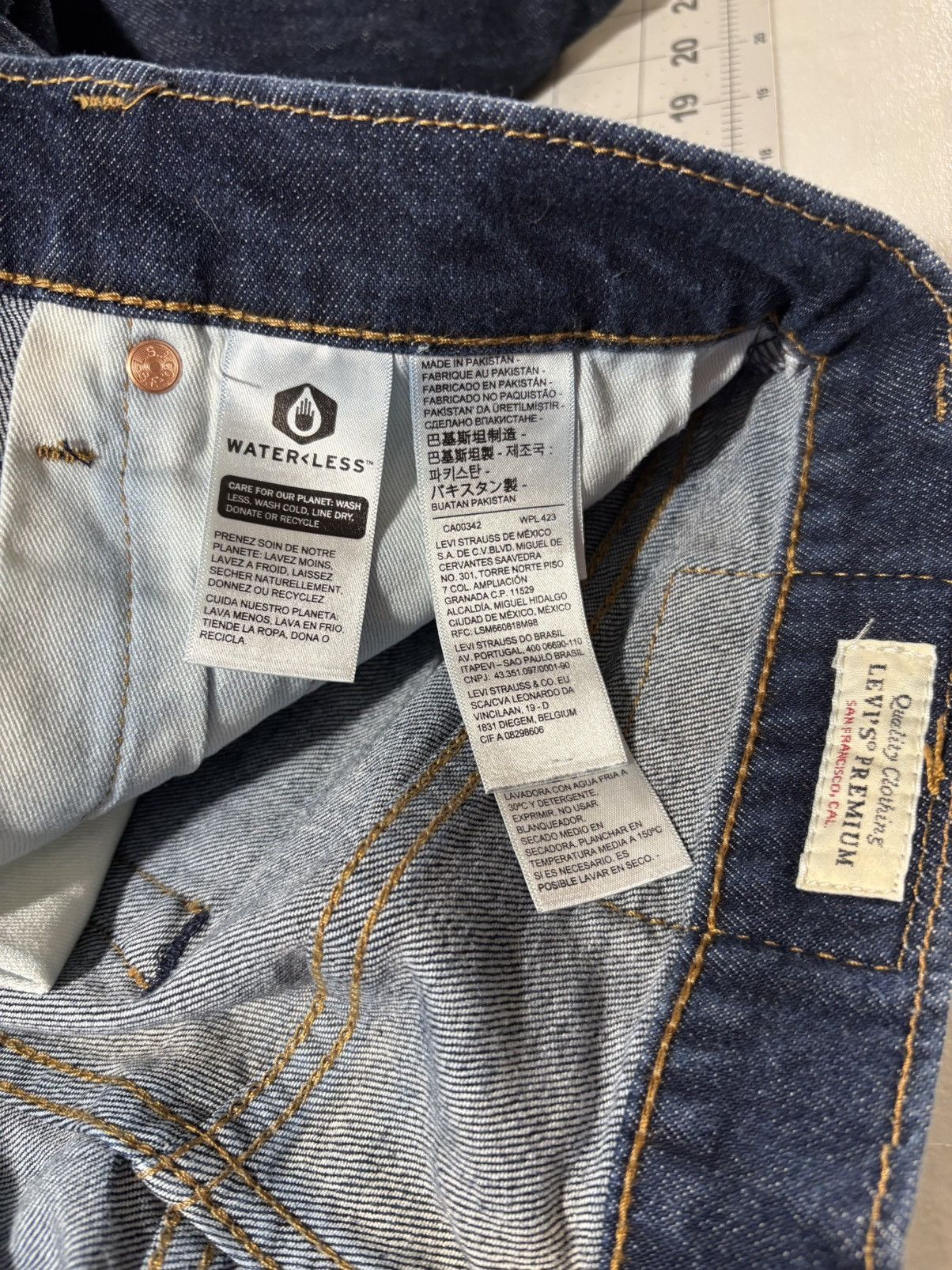 Levi's 502 Regular dk blue Size US 31 - 4 Thumbnail