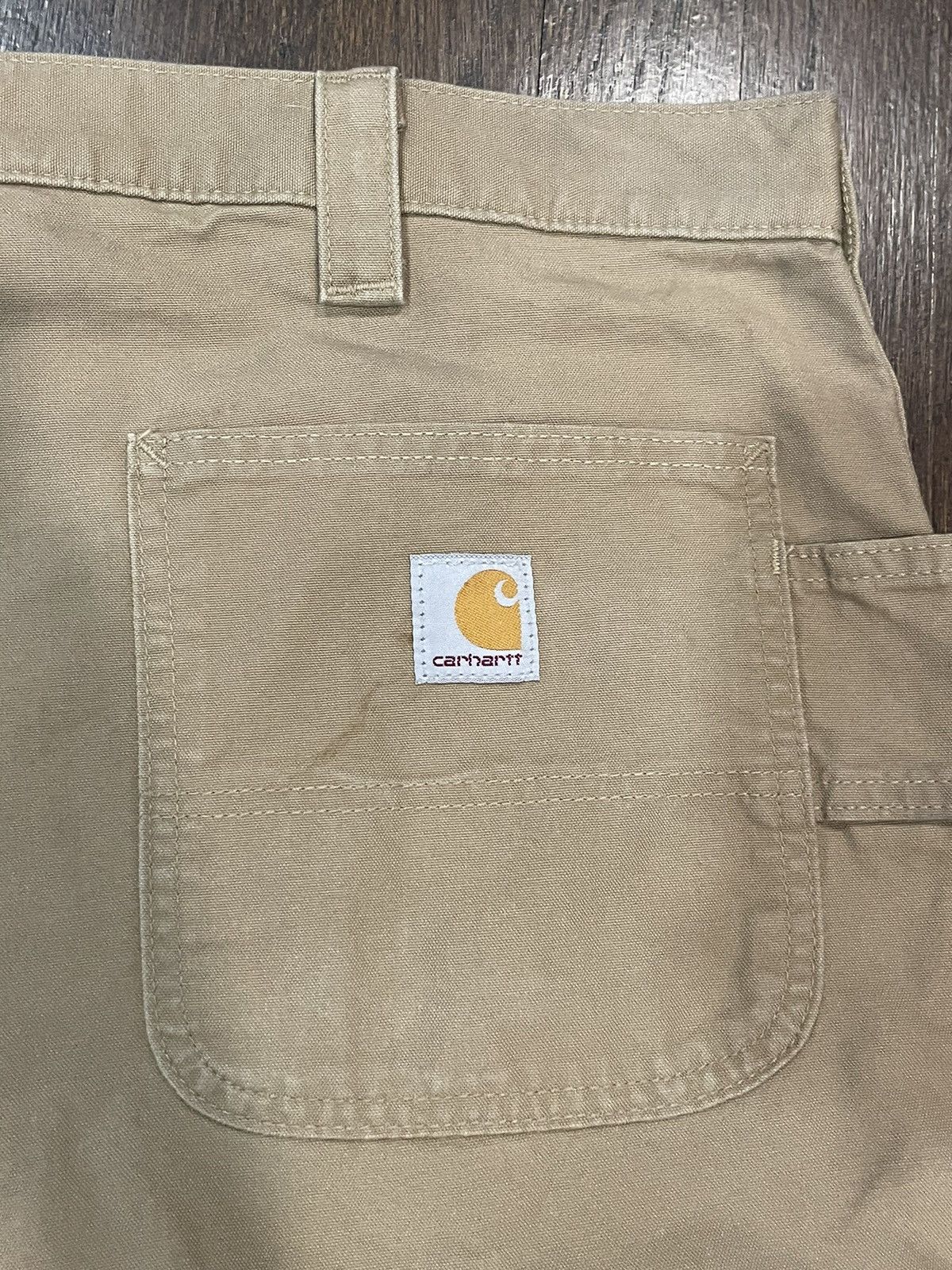 Carhartt Carhartt tan baggy cargo shorts Size US 42 / EU 58 - 3 Thumbnail