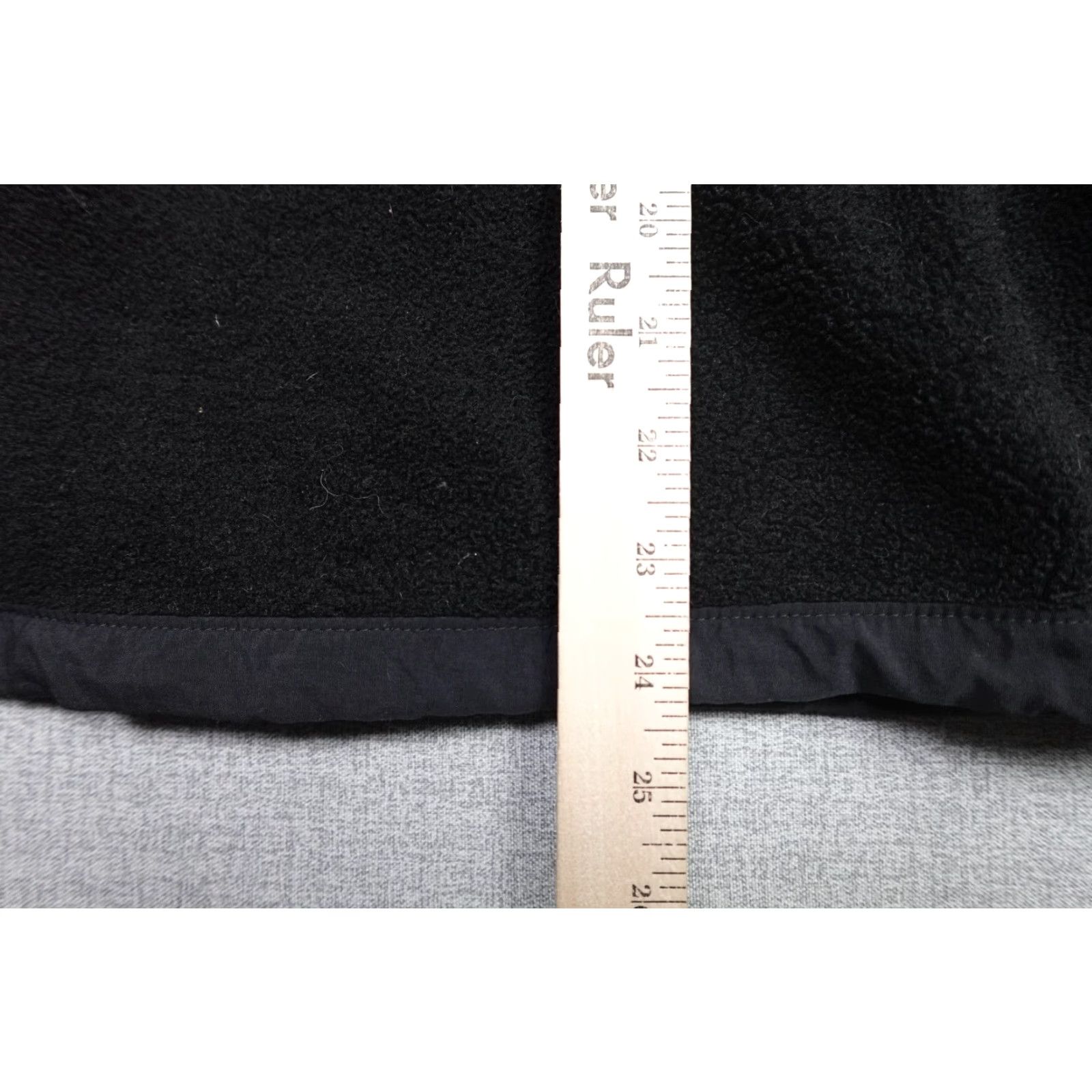 The North Face The North Face Denali Jacket Women M Black Solid Logo Regular Fit Long Sleeve Front Zip Winter Fall Spring 90s Outdoors Mens Womens Girls Size M / US 6-8 / IT 42-44 - 7 Thumbnail