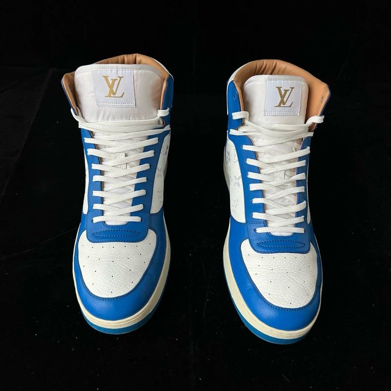 Louis Vuitton Louis Vuitton Rivoli high-tops in white and blue shoes Size US 9.5 / EU 42-43 - 2 Thumbnail