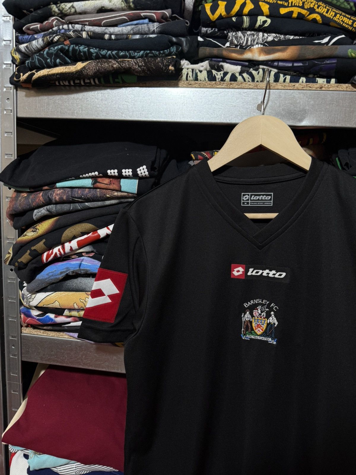 Lotto Sport × Vintage Vintage Lotto Barnsley 2008 2009 Training Soccer Jersey Size US M / EU 48-50 / 2 - 3 Thumbnail