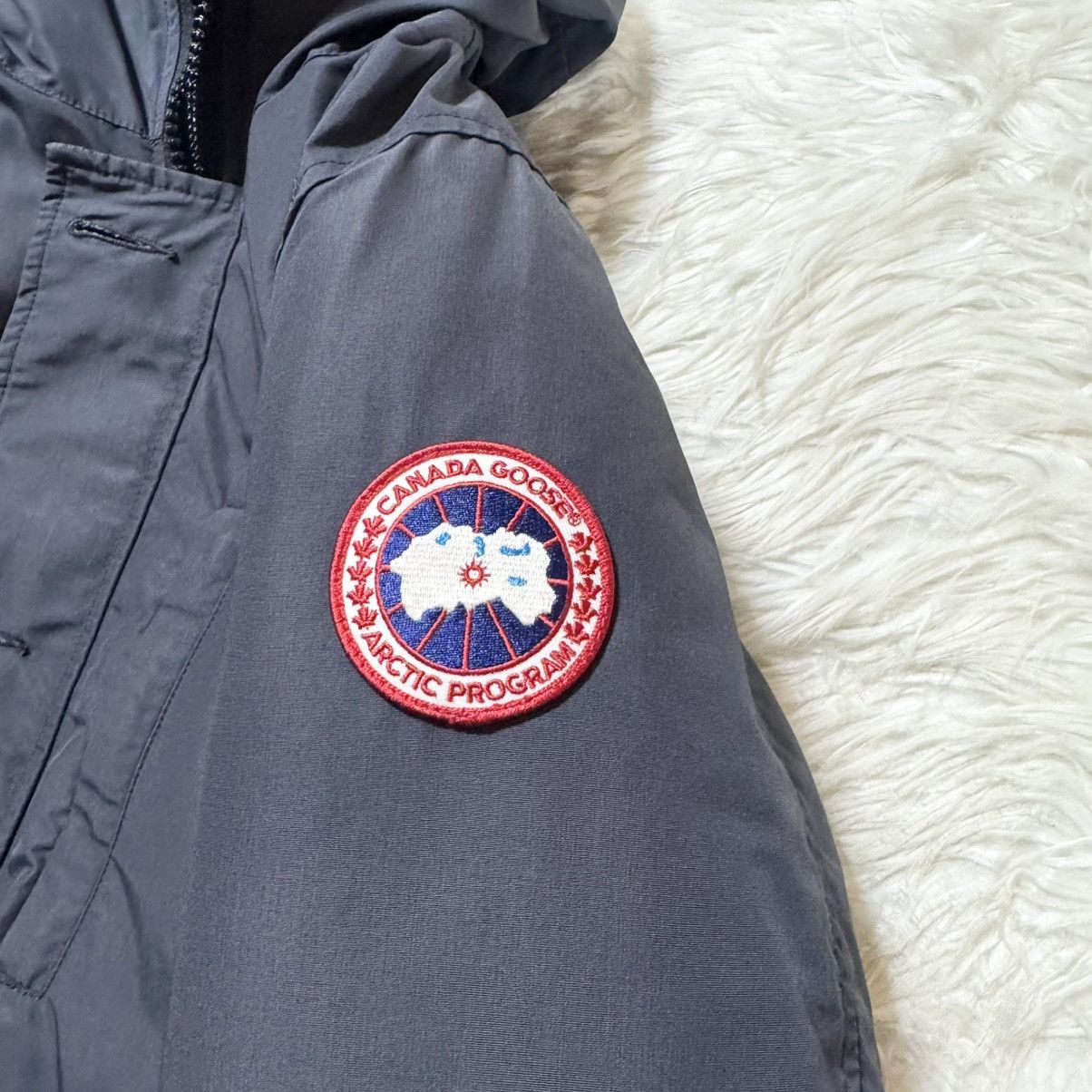 Canada Goose Authentic Canada Goose 3461JM R RIVERTON Down Jacket/Coat Size US M / EU 48-50 / 2 - 15 Thumbnail