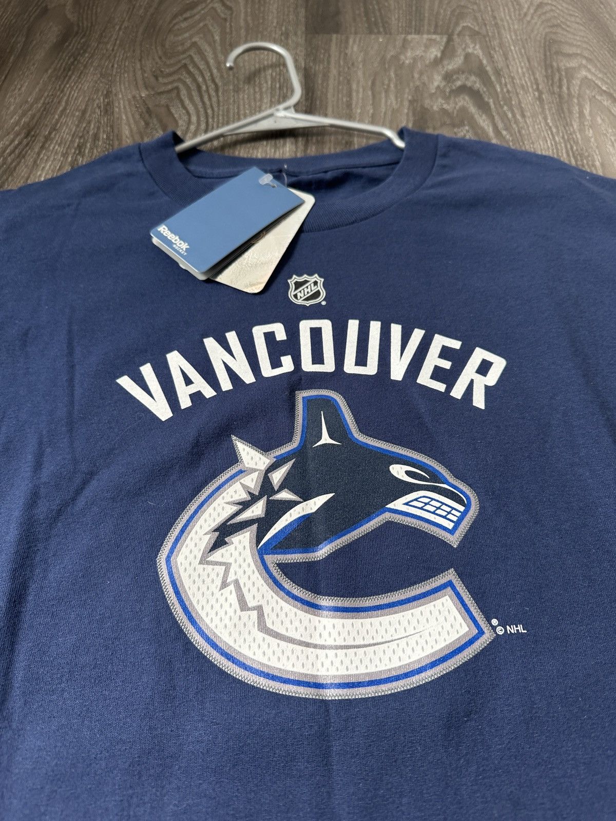 NHL 2011 Vancouver Canucks Schneider T Shirt Size US XL / EU 56 / 4 - 2 Thumbnail