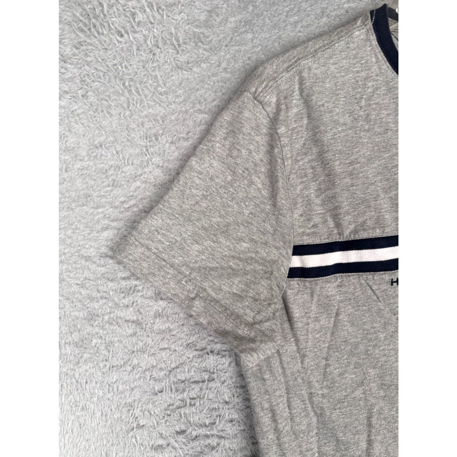 Tommy Hilfiger Tommy Hilfiger Shirt Men Adult Medium Gray Short Sleeve Crew Neck 100% Cotton Logo Embroidered Jersey T-Shirt Size US M / EU 48-50 / 2 - 3 Thumbnail