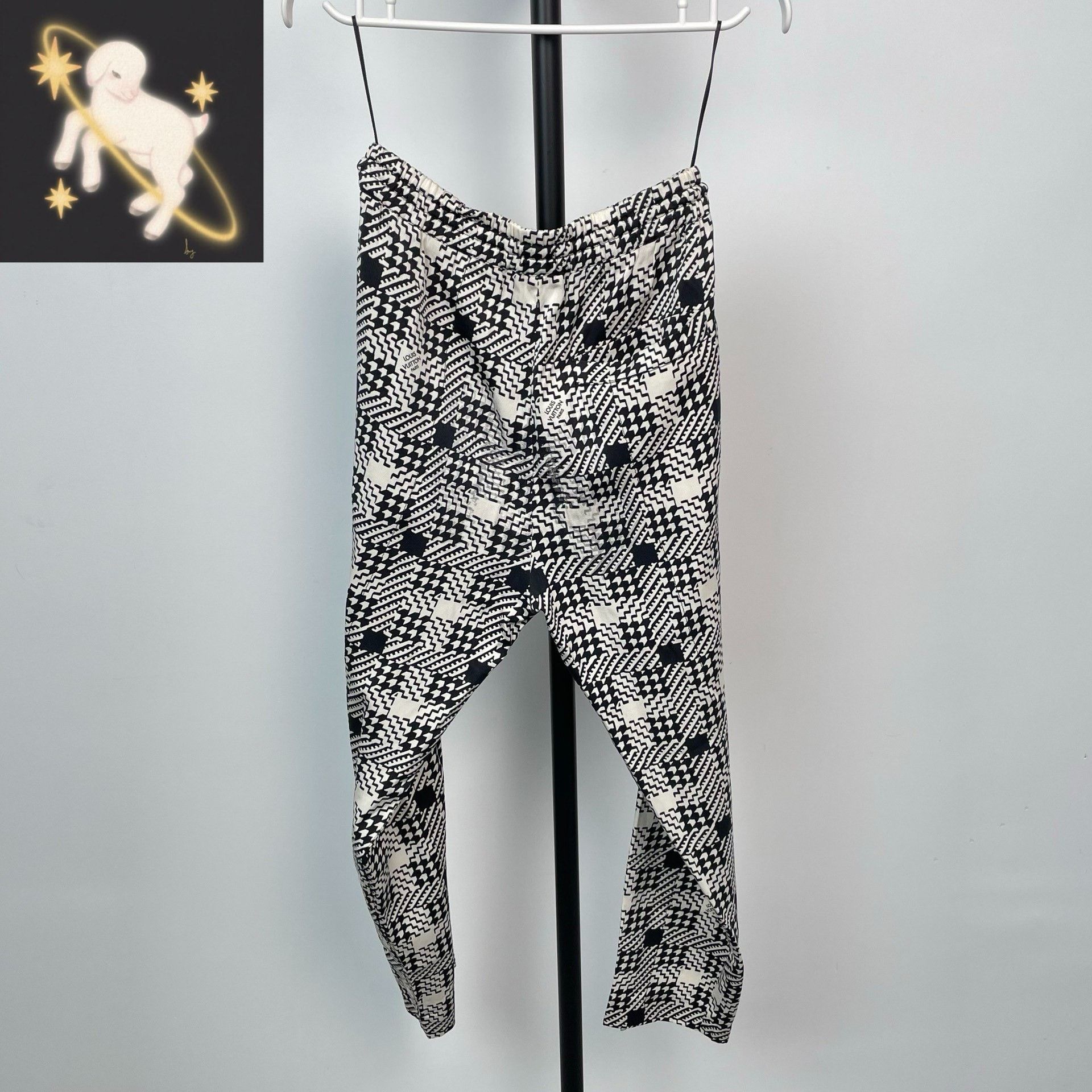 Louis Vuitton Louis Vuitton Black Pants 36 Women Size 36" / US 14 / IT 50 - 1 Thumbnail
