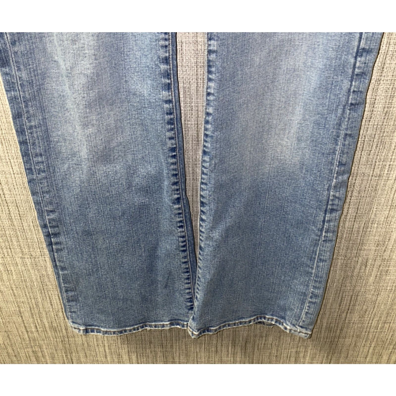 Lucky Brand VINTAGE Lucky Brand Denim Jeans Womens Medium Wash Zip Fly Size 14 34 Waist 31 Inseam Blue Size 24" / US 00 / IT 34 - 3 Thumbnail