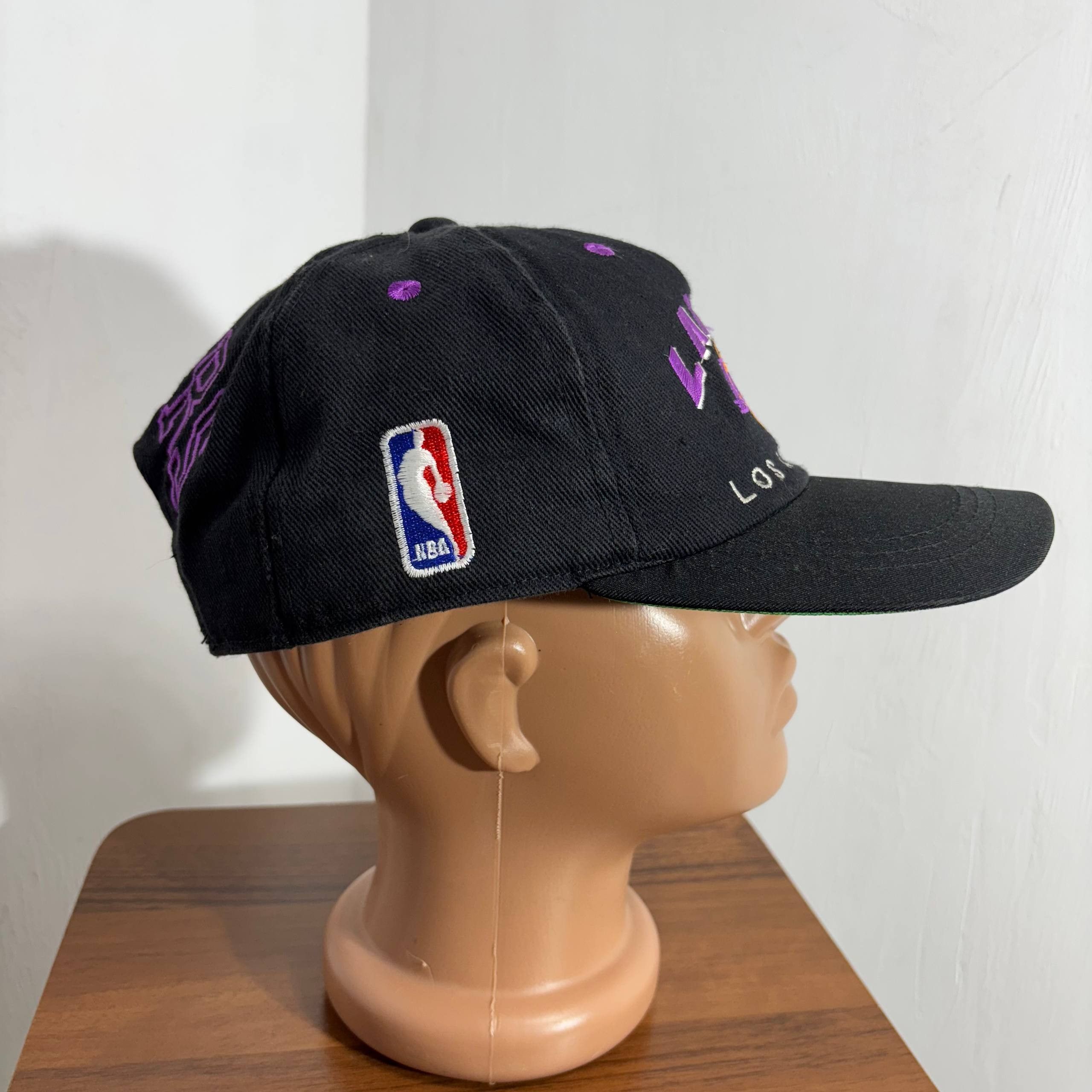Vintage VINTAGE 90s NBA LA Lakers Black Purple Snapback Cap Hat Size ONE SIZE - 3 Thumbnail