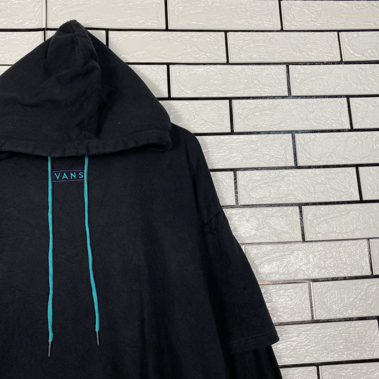 Japanese Brand 📌Vintage Hoodie Pull Over Vans Centre Logo Size US M / EU 48-50 / 2 - 7 Thumbnail