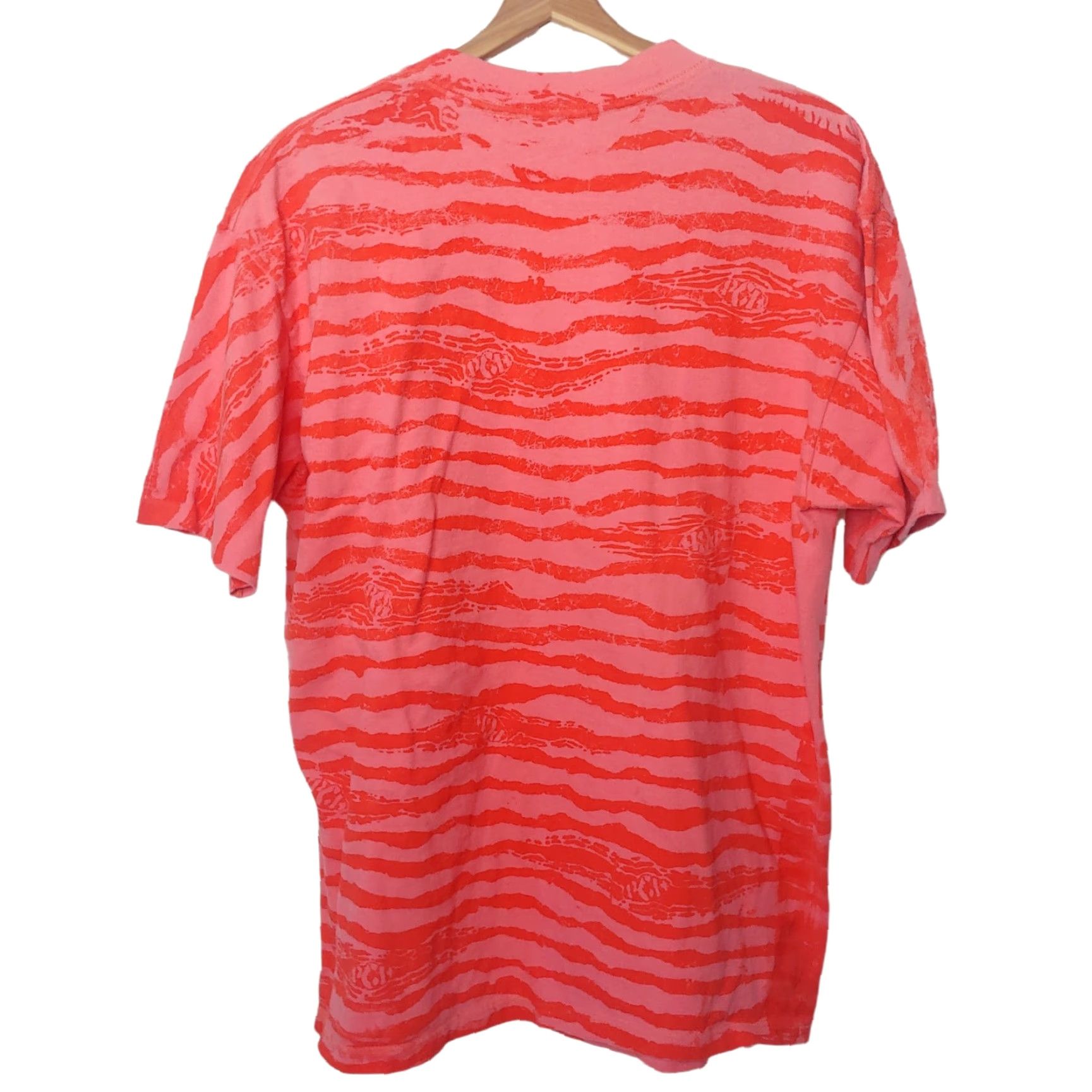 Vintage VINTAGE Pacific Coast Highway T-Shirt Men XL All Over Waves Surf 90s Beach Ocean Coastal Size US XL / EU 56 / 4 - 2 Thumbnail