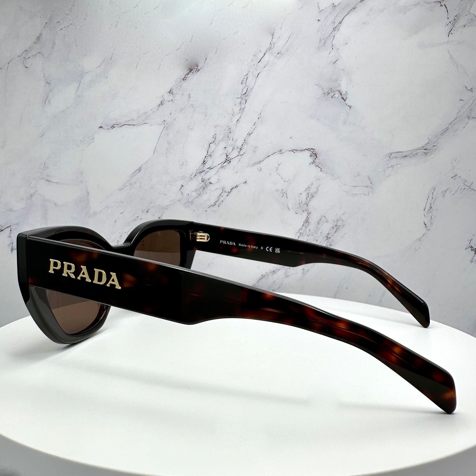 Prada New Prada Sunglasses Cat Eye Brown Tortoise Gold Logo Size ONE SIZE - 16 Thumbnail