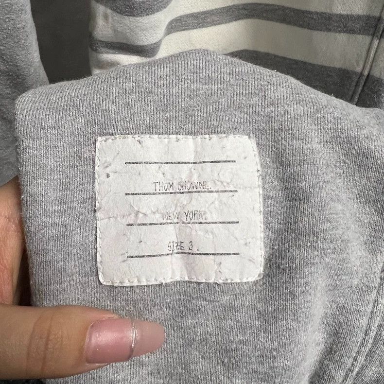 Thom Browne Thom browne Size 3 The latest gray classic four-striped lo Size US 30 / EU 46 - 2 Thumbnail