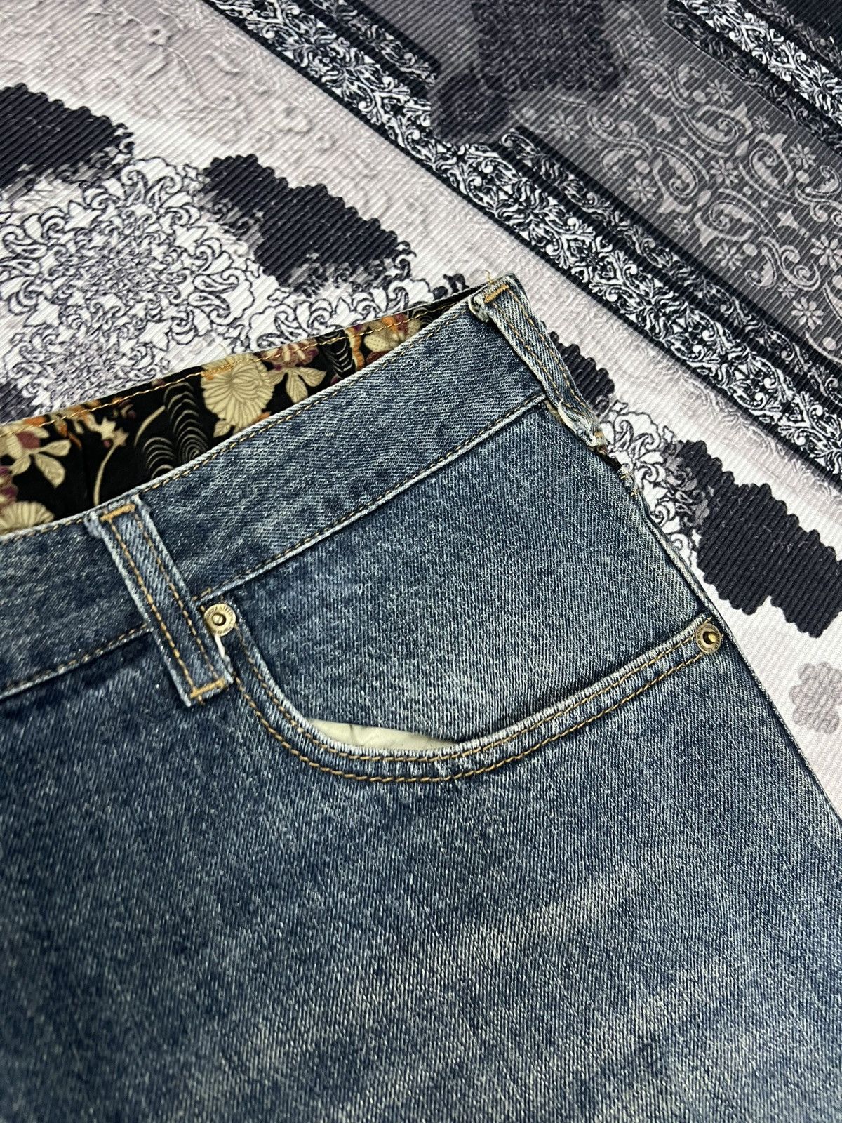 Karakuri Tamashii Vintage Karakurii Tamashi Koii Embroidery Baggy Jeans Size US 39 - 7 Thumbnail