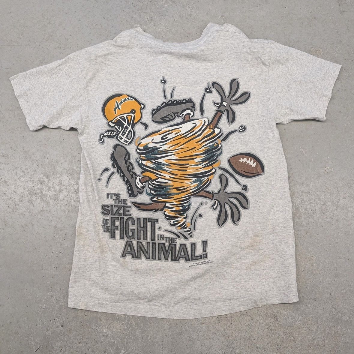 Cartoon Network × Vintage Vintage Looney Tunes Taz Fight of the Animal Football tshirt Size US L / EU 52-54 / 3 - 3 Thumbnail