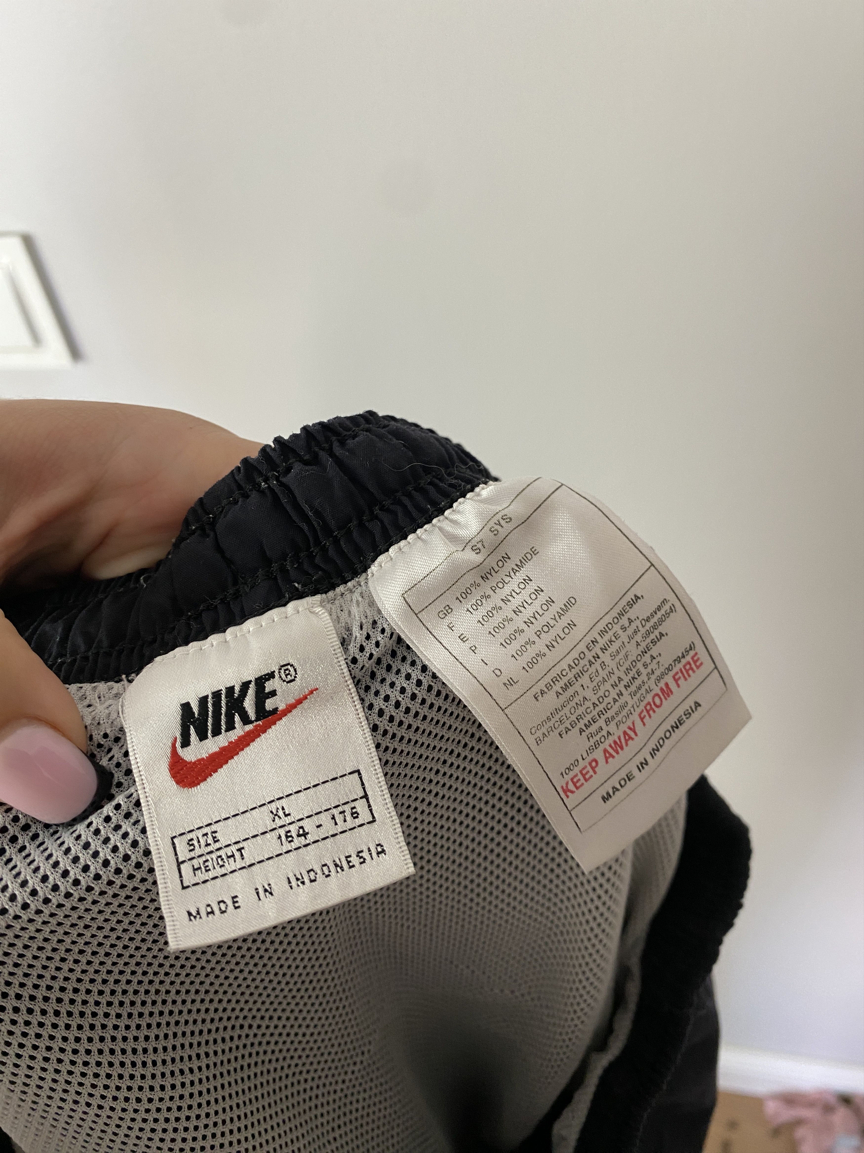 Nike × Vintage Nike vintage 90s shorts big back logo swoosh Size US 28 / EU 44 - 5 Thumbnail