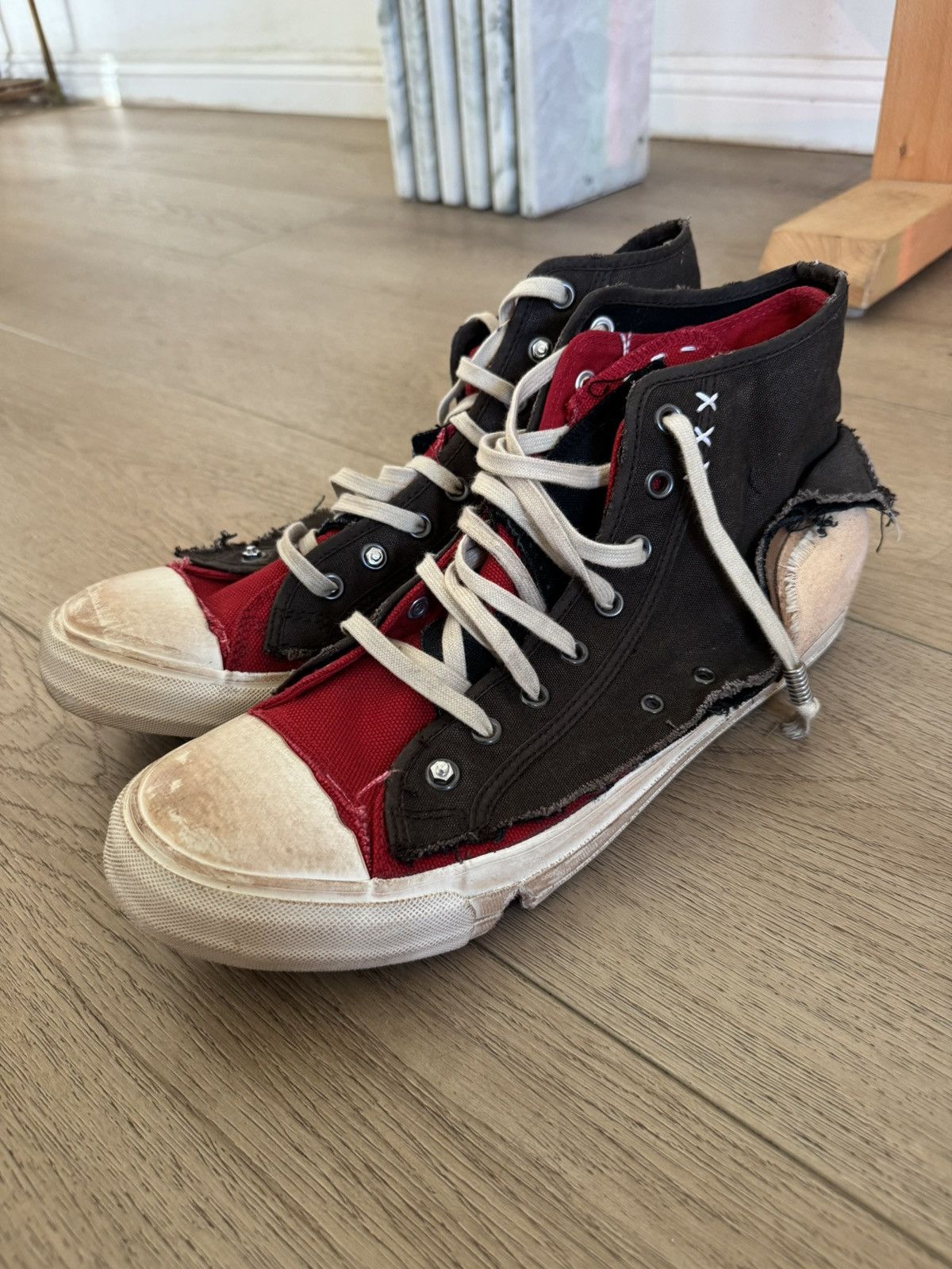 Love to death sneakers