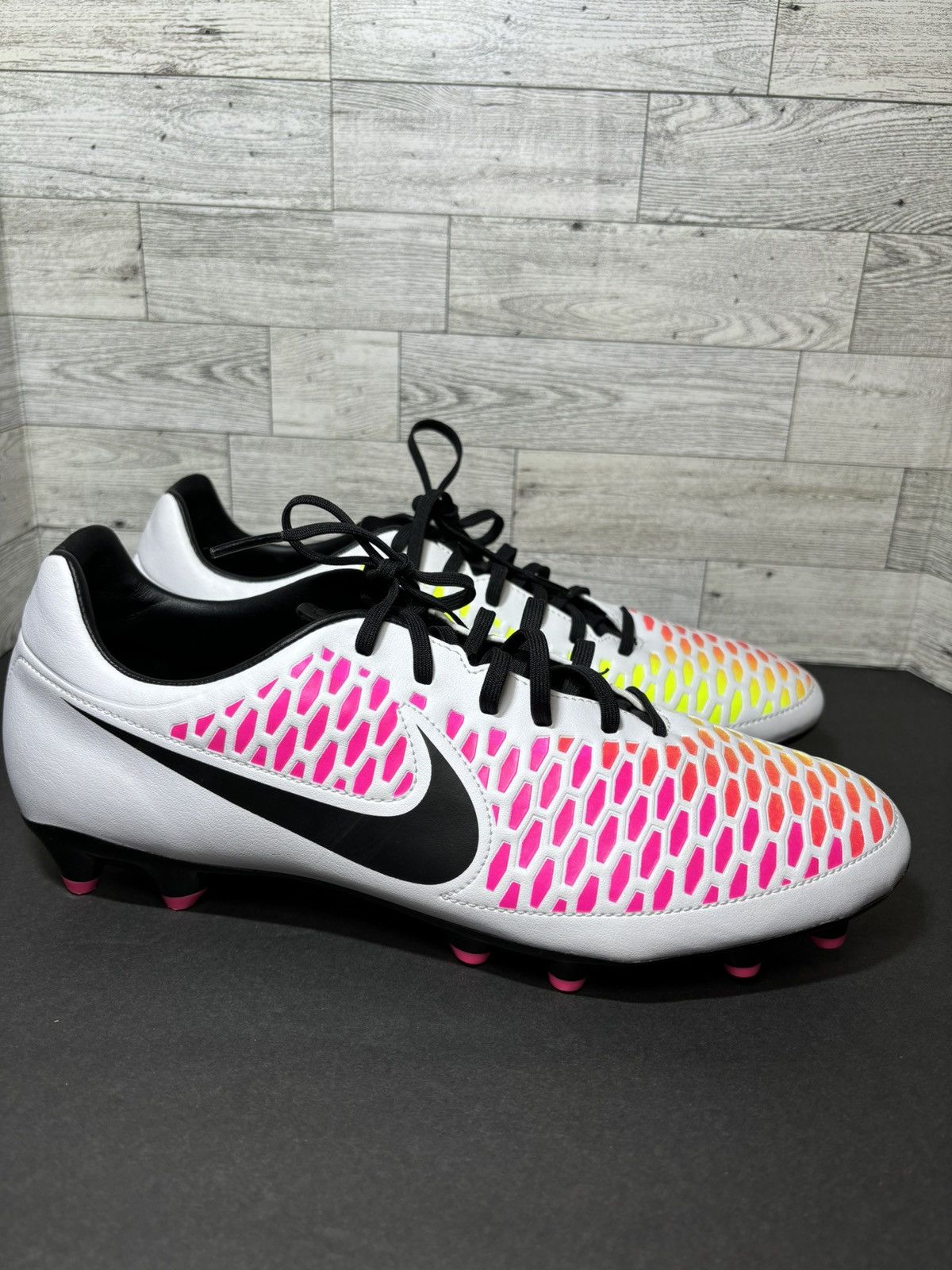 Nike Nike Magista Onda FG Soccer Cleats White Pink Green Mens 12 Grailed
