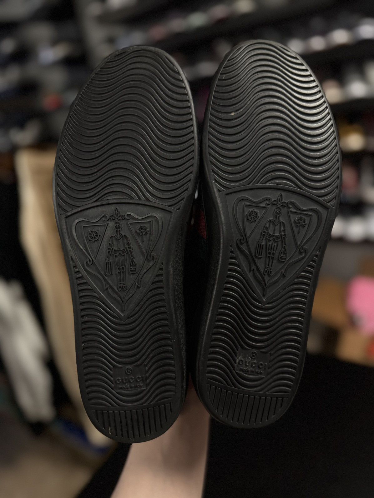 Gucci Gucci Low Top Men’s Sneakers Black Striped Logo 9G/9.5US Size US 9.5 / EU 42-43 - 10 Thumbnail