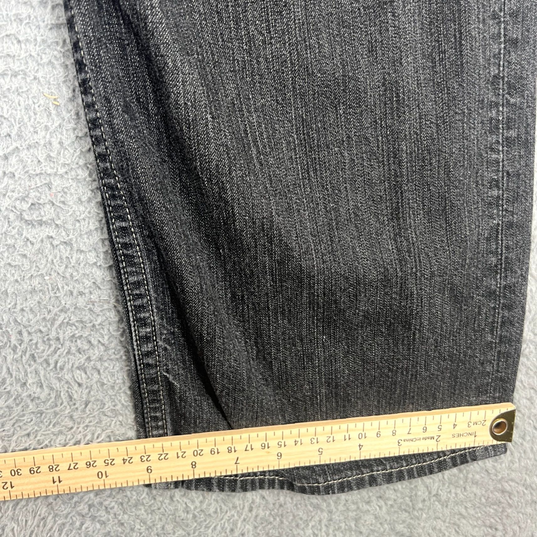 Tommy Hilfiger VINTAGE Tommy Hilfiger Jeans Men's Wide-Leg Denim Pants Size 38x32 Black Y2K Size US 38 / EU 54 - 2 Thumbnail