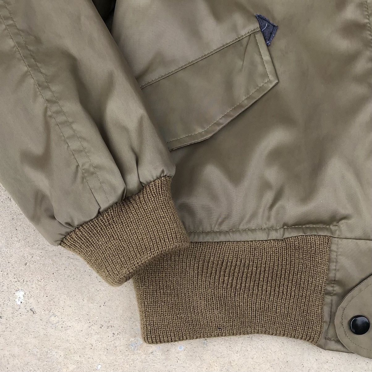 Vintage Vintage B-15 Style Military Nylon Bomber Jacket Size US M / EU 48-50 / 2 - 6 Thumbnail
