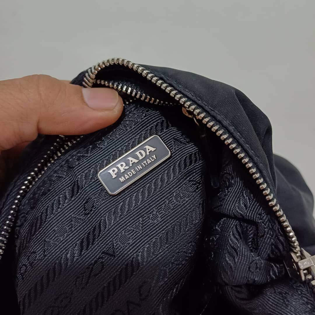 Prada Authentic PRADA Hobo Bag Size ONE SIZE - 20 Thumbnail