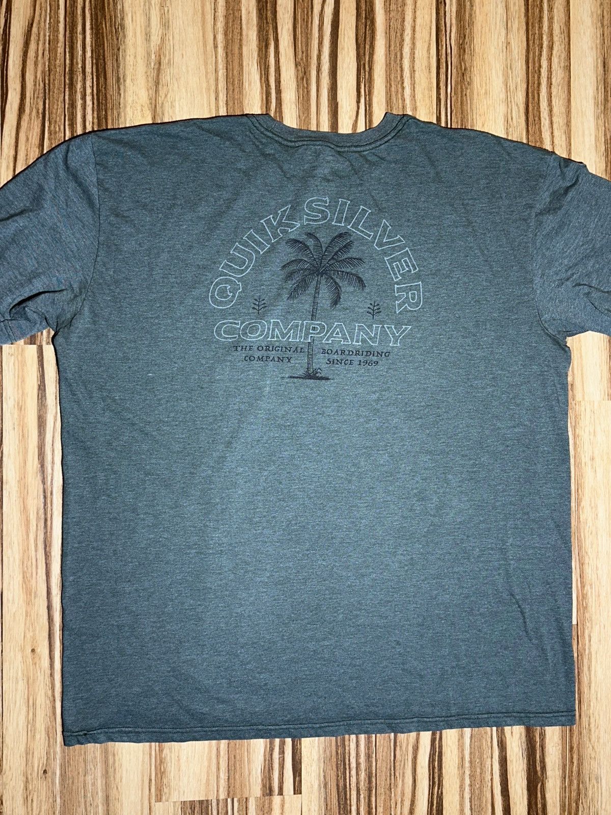Quiksilver Quiksilver Men's Green Graphic Tee Size US XXL / EU 58 / 5 - 2 Thumbnail
