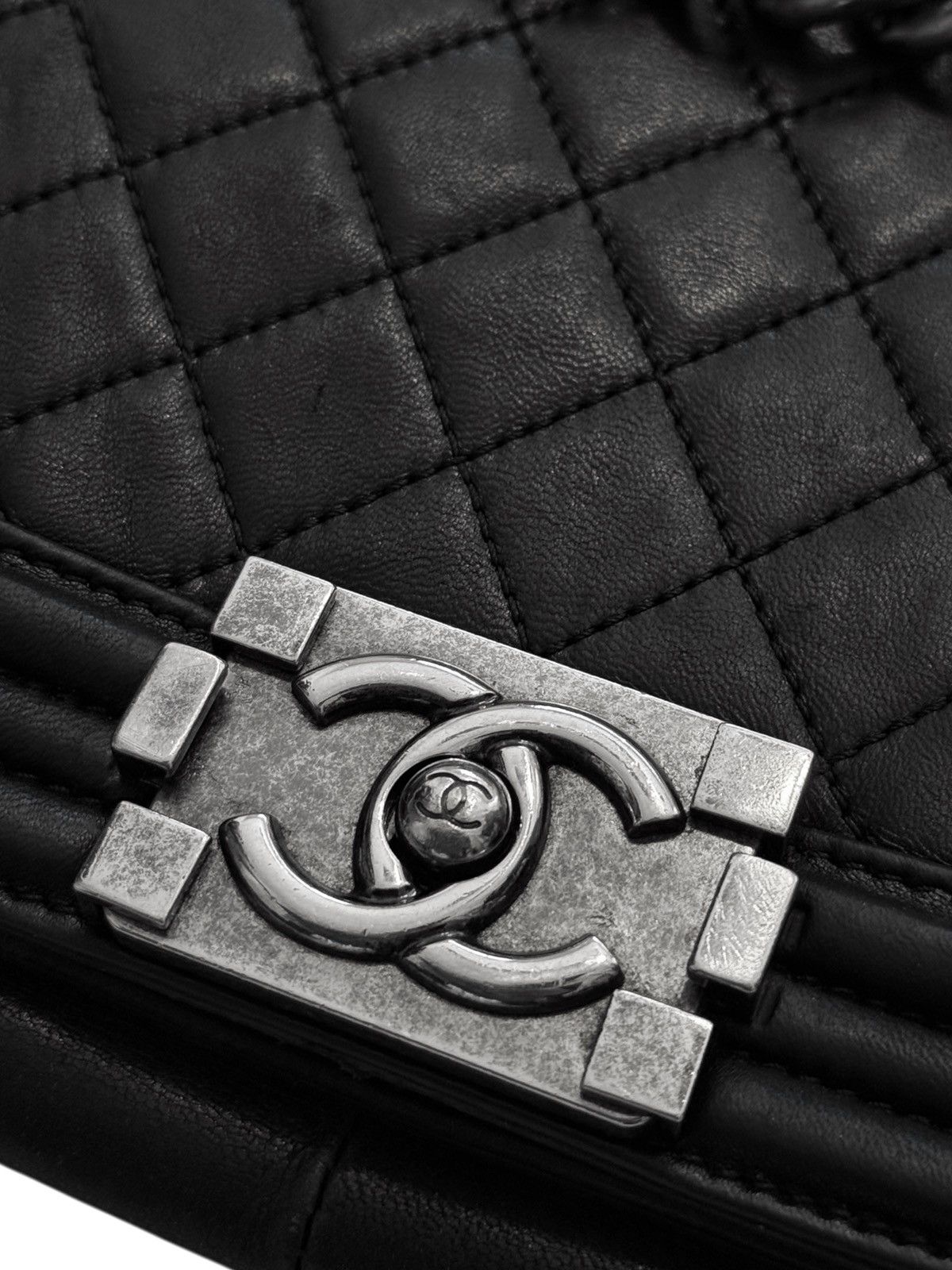 Chanel $9,800 Large Caviar Boy Bag Leather Black Size ONE SIZE - 4 Thumbnail
