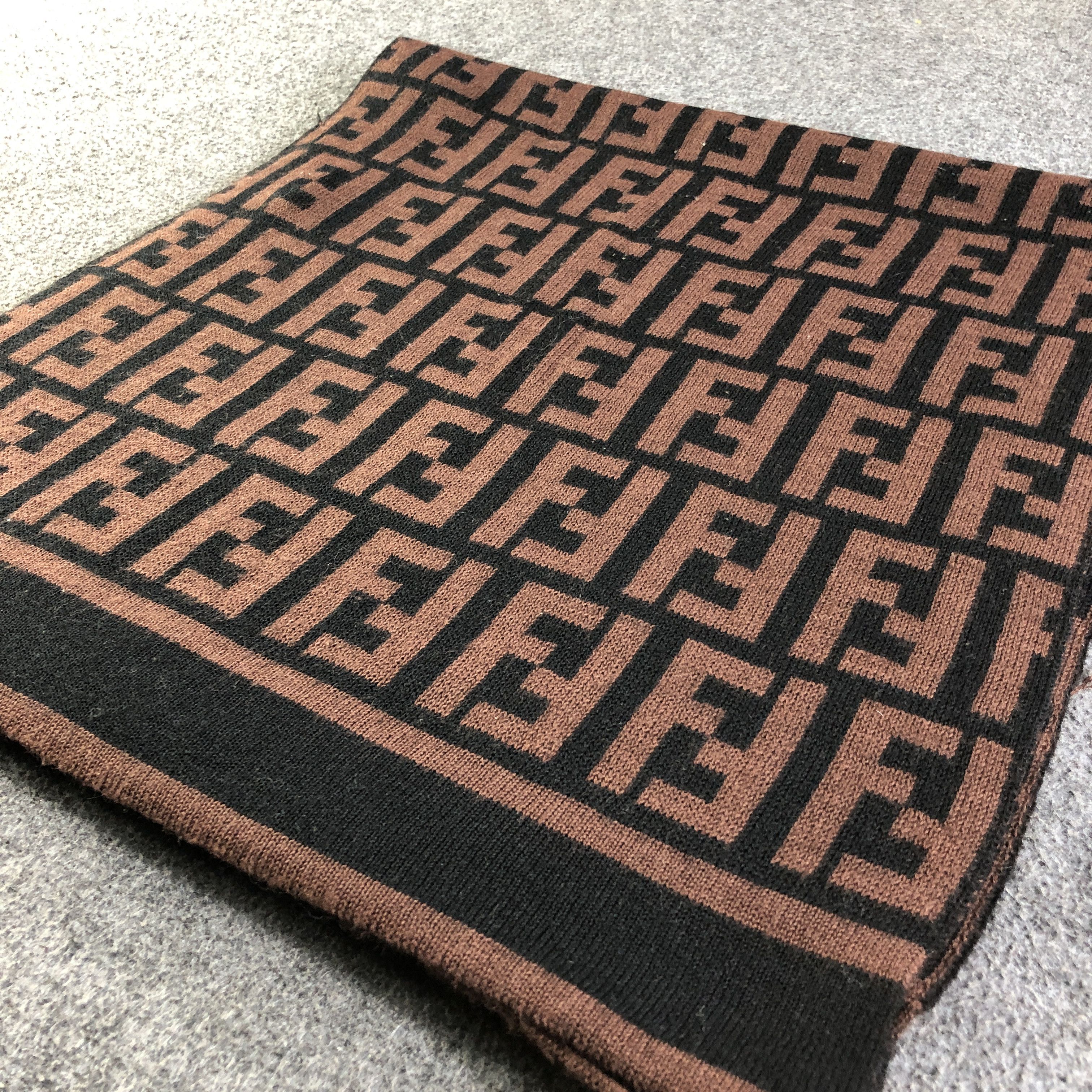 Fendi Fendi Monogram Wool Scarf Muffler Neckwear V2611 Size ONE SIZE - 4 Thumbnail