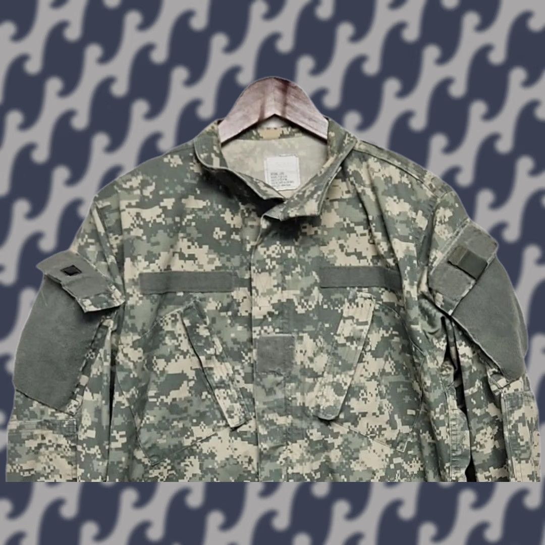 Vintage VINTAGE? No. (Incorrect) Size US M / EU 48-50 / 2 - 1 Thumbnail