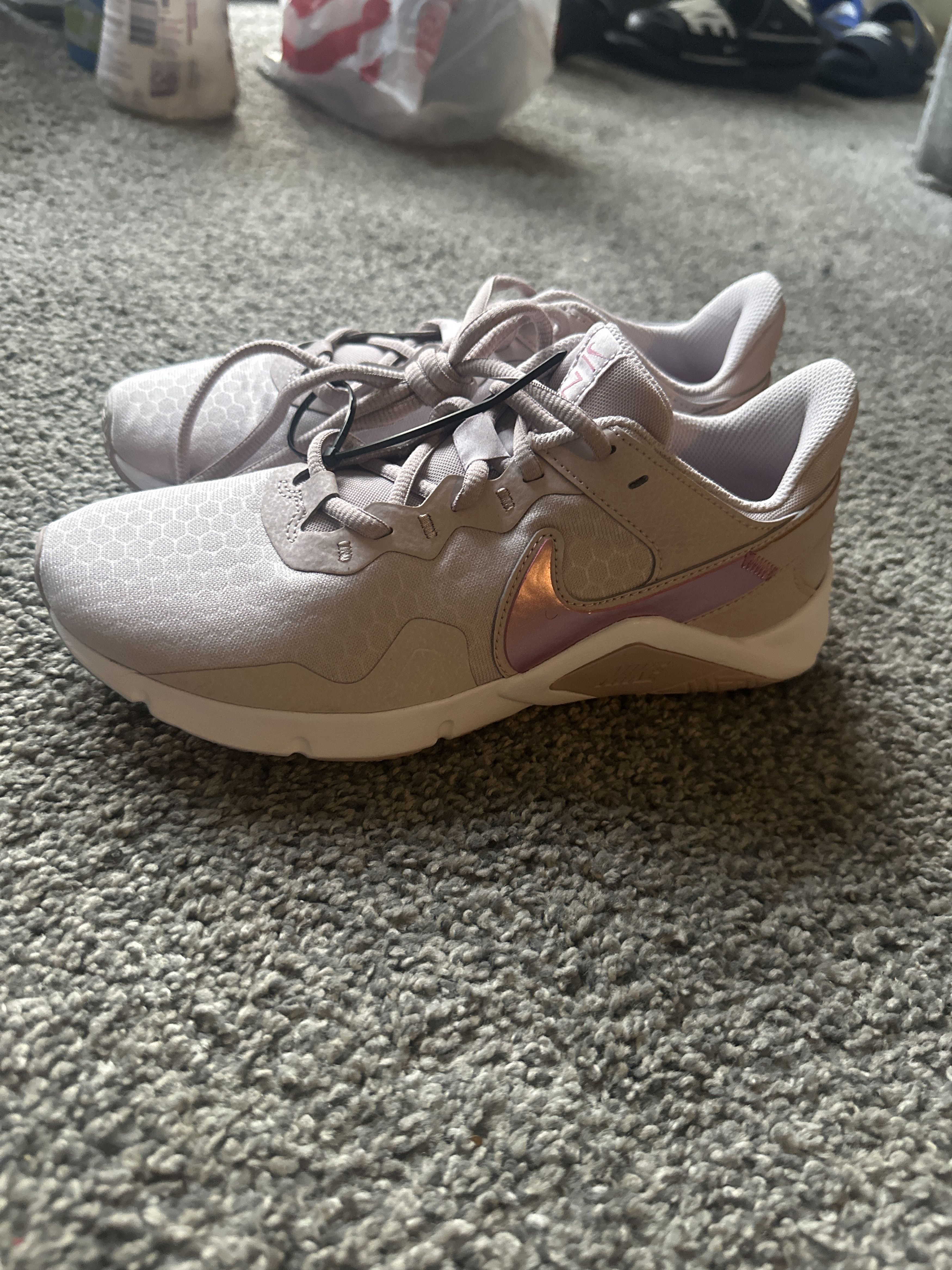 Nike Nike Legend Essential 2 Size US 7.5 / IT 37.5 - 2 Thumbnail