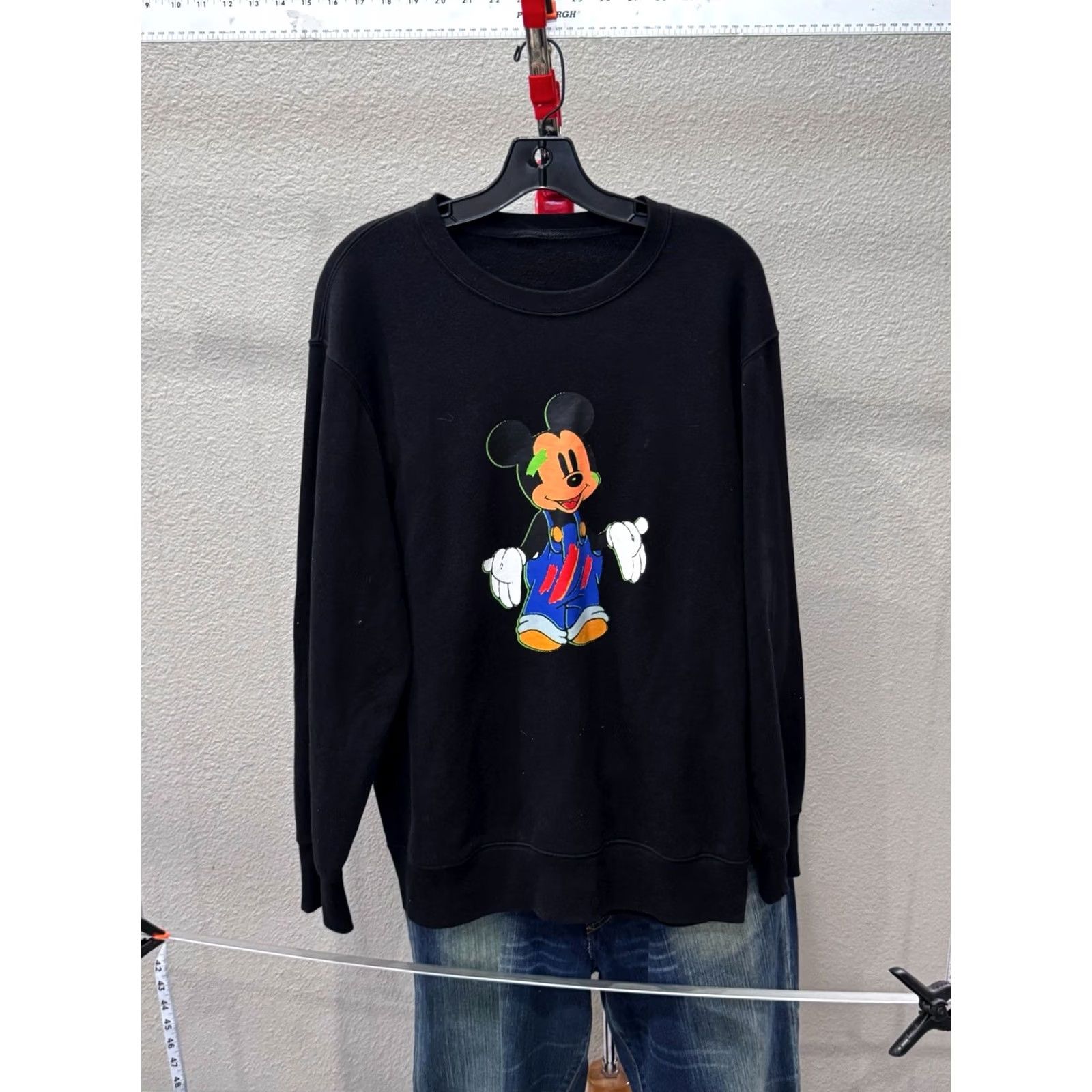Uniqlo RARE Uniqlo Disney Mickey Mouse Sweater XL Adults Multicolor Men Short Sleeve Size US XL / EU 56 / 4 - 3 Thumbnail