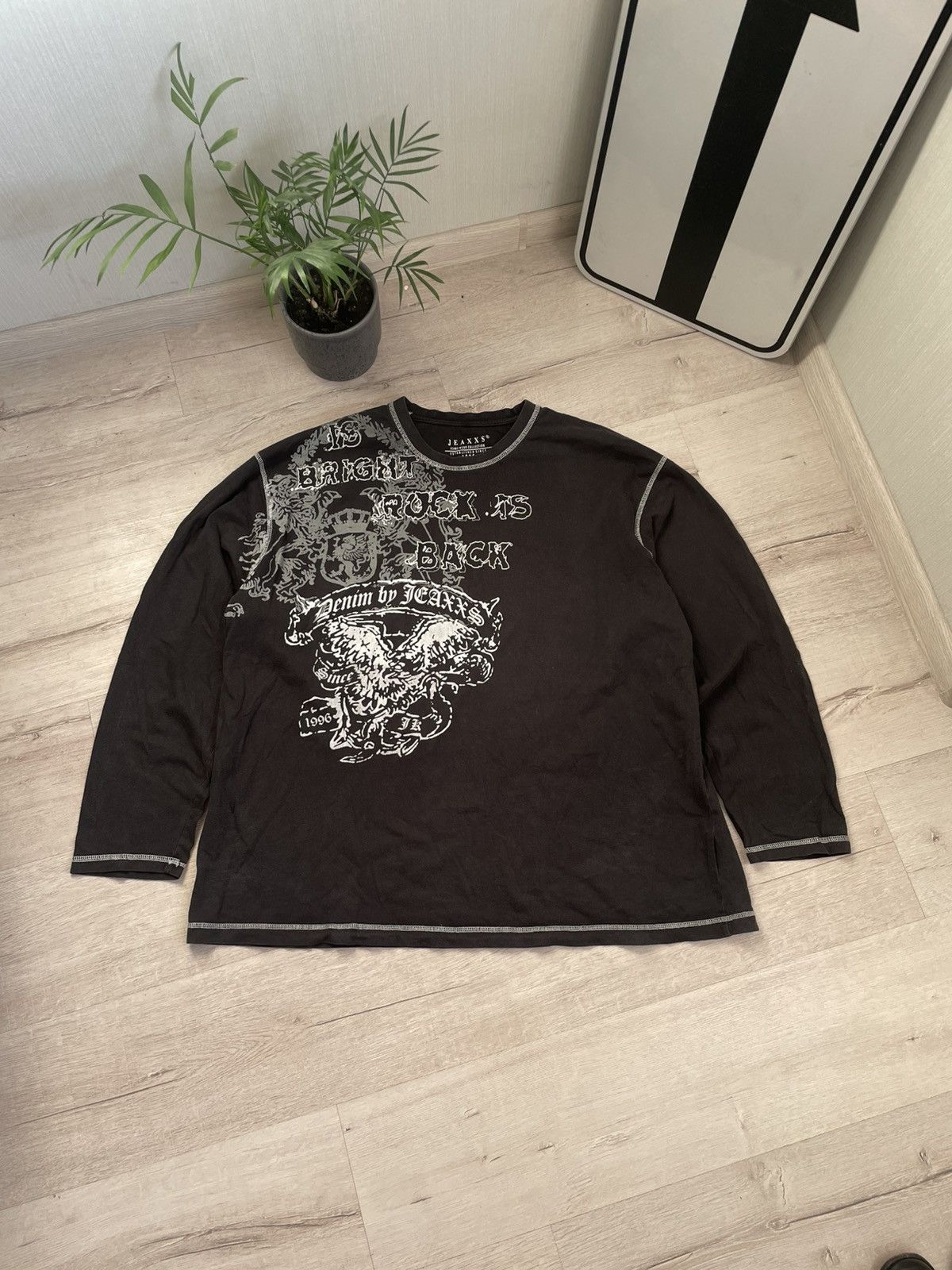 Archival Clothing × Avant Garde × Japanese Brand Vintage Archival Clothing × Avant Garde × Japanese Brand Vintage