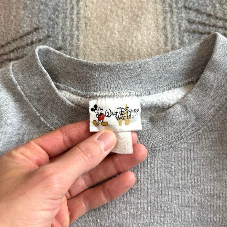 Disney VINTAGE Disney Walt Disney World Mickey Mouse Crewneck Sweatshirt Men L Gray Crew Neck Sweatshirt Mickey Mouse 90s Disney Cartoon Solid Groupings? Size US L / EU 52-54 / 3 - 3 Thumbnail