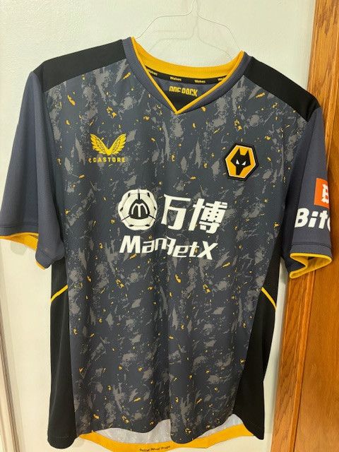 Castore Wolves Away Jersey 21/22 Size US L / EU 52-54 / 3 - 1 Thumbnail