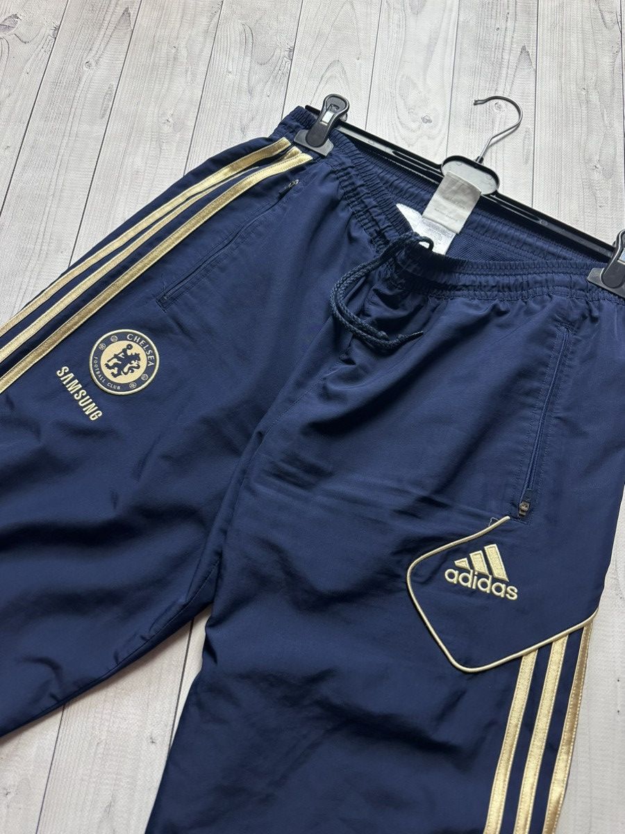 Adidas × Chelsea Soccer × Vintage Vintage adidas Chelsea soccer pants gold stripes rare L/XL Size US 36 / EU 52 - 5 Thumbnail