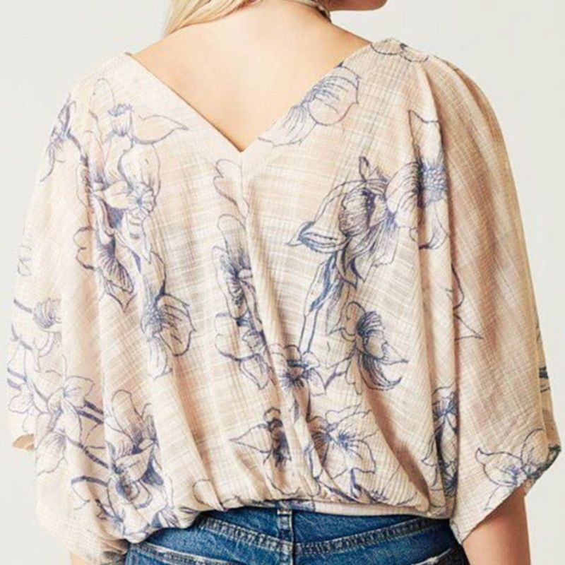 Free People EUC Free People One Dance Top Sz. XS [0-2] Cream Blue Size XS / US 0-2 / IT 36-38 - 6 Thumbnail