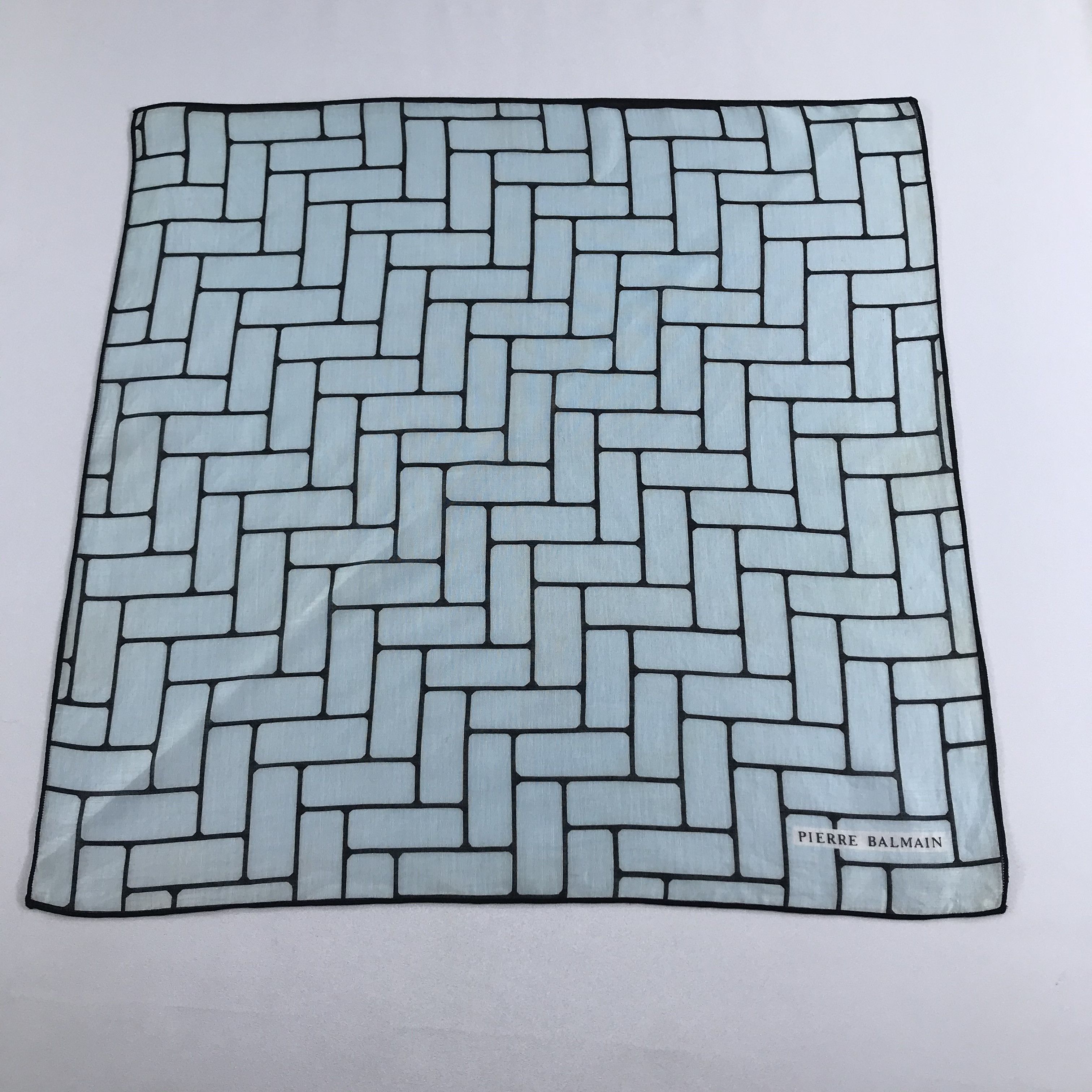 Pierre Balmain Pierre Balmain Handkerchief Neckerchief Bandana H1071 Size ONE SIZE - 2 Thumbnail