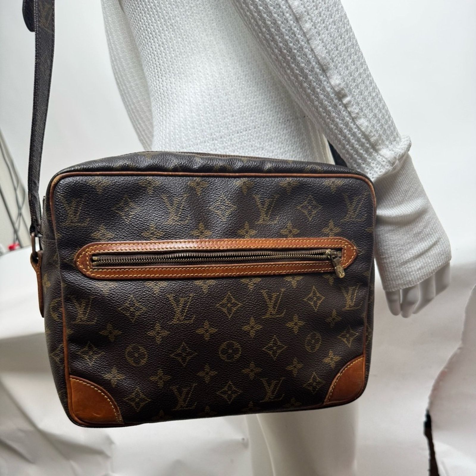 Louis Vuitton Louis Vuitton Brown Monogram Potomac top zip shoulder bag Size ONE SIZE - 2 Thumbnail